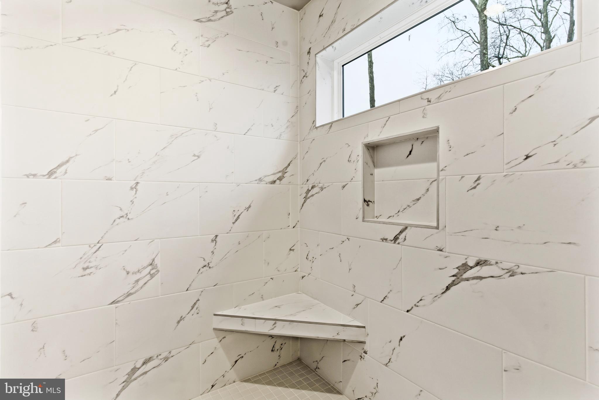 WATERS EDGE - Residential