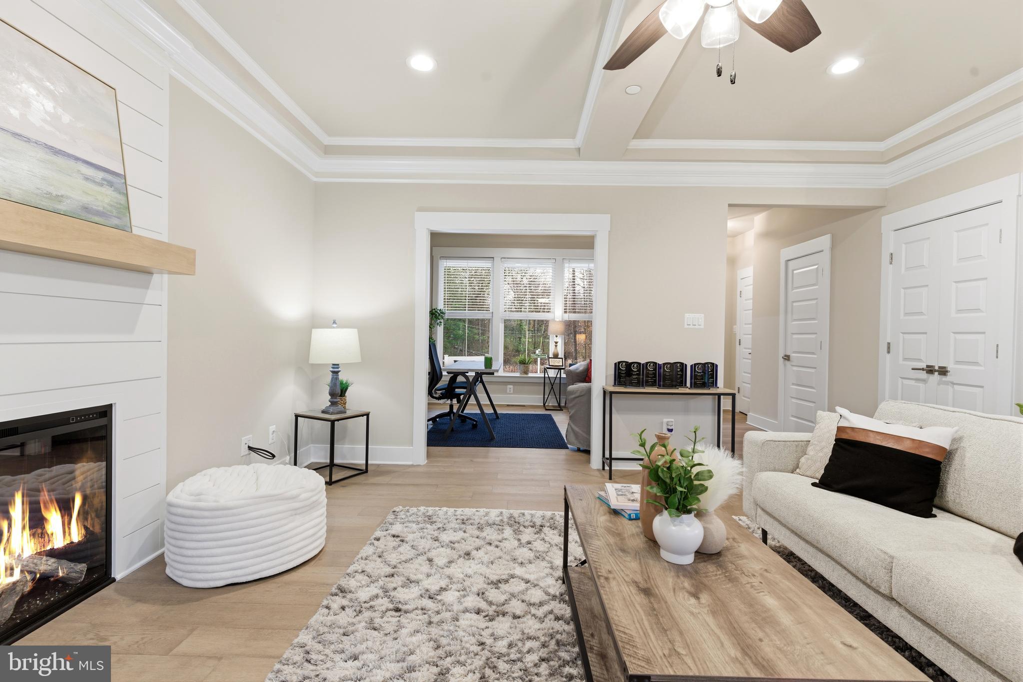 WATERS EDGE - Residential