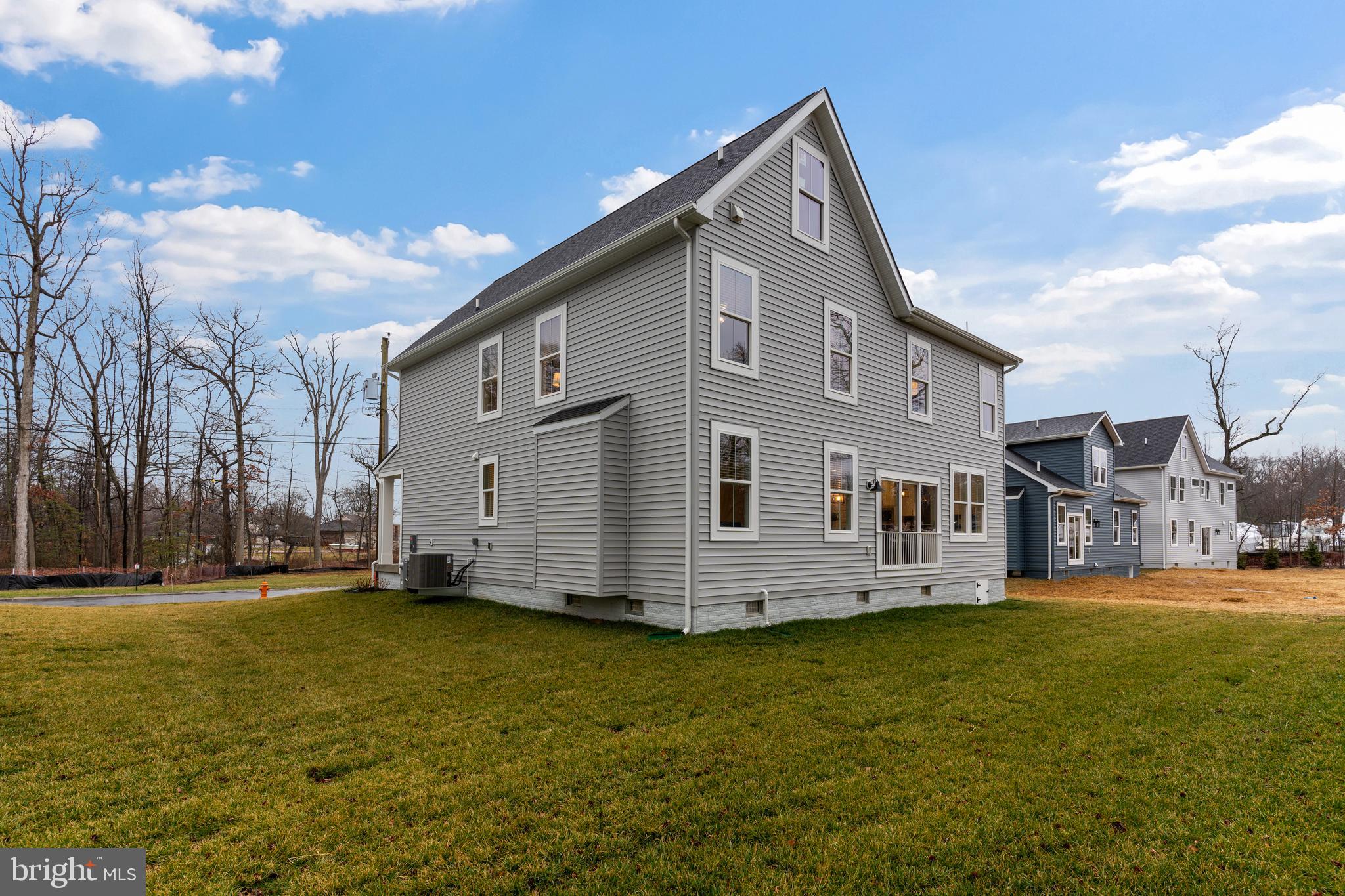 WATERS EDGE - Residential