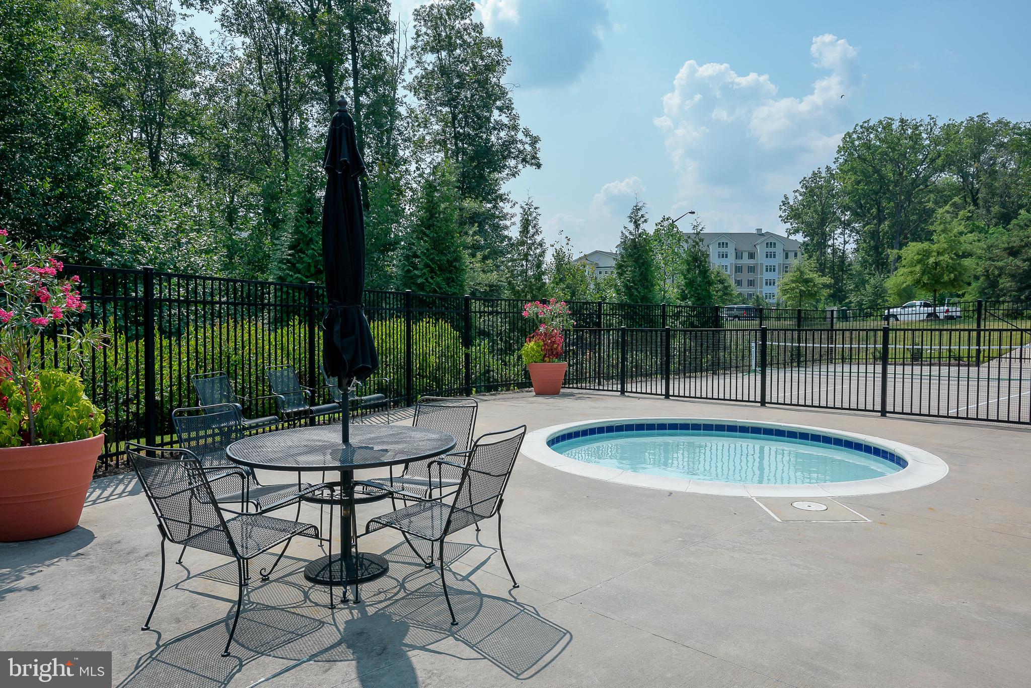 SNOWDEN OVERLOOK - Residential