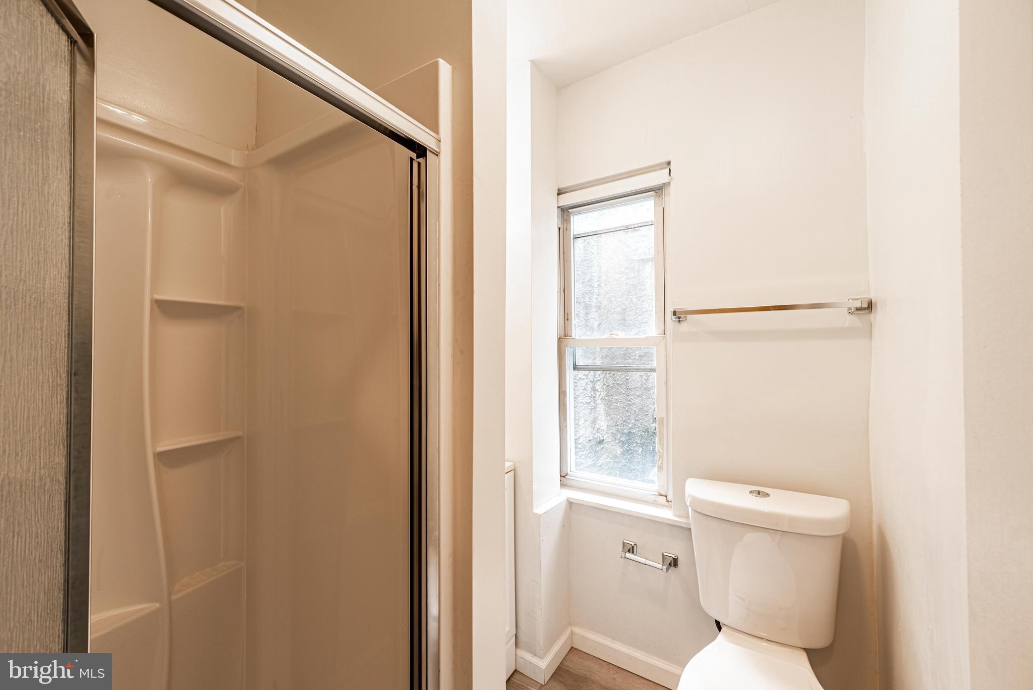 BROADWAY EAST - Residential