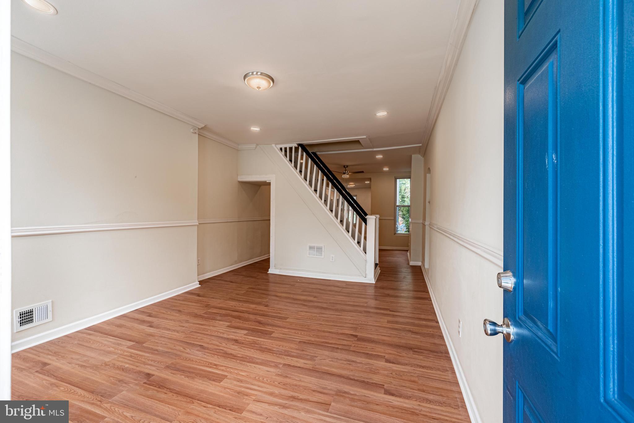 BROADWAY EAST - Residential