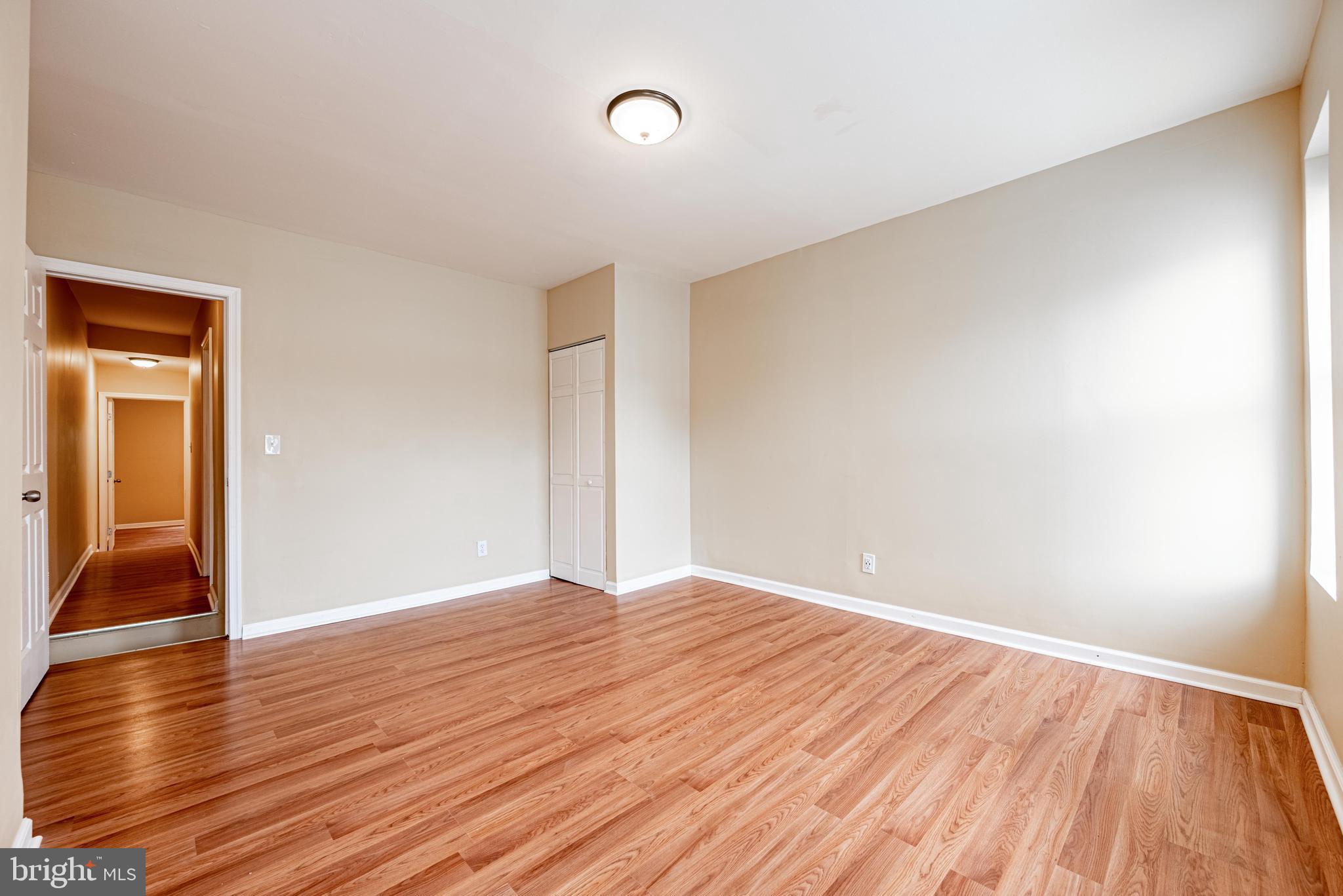 BROADWAY EAST - Residential