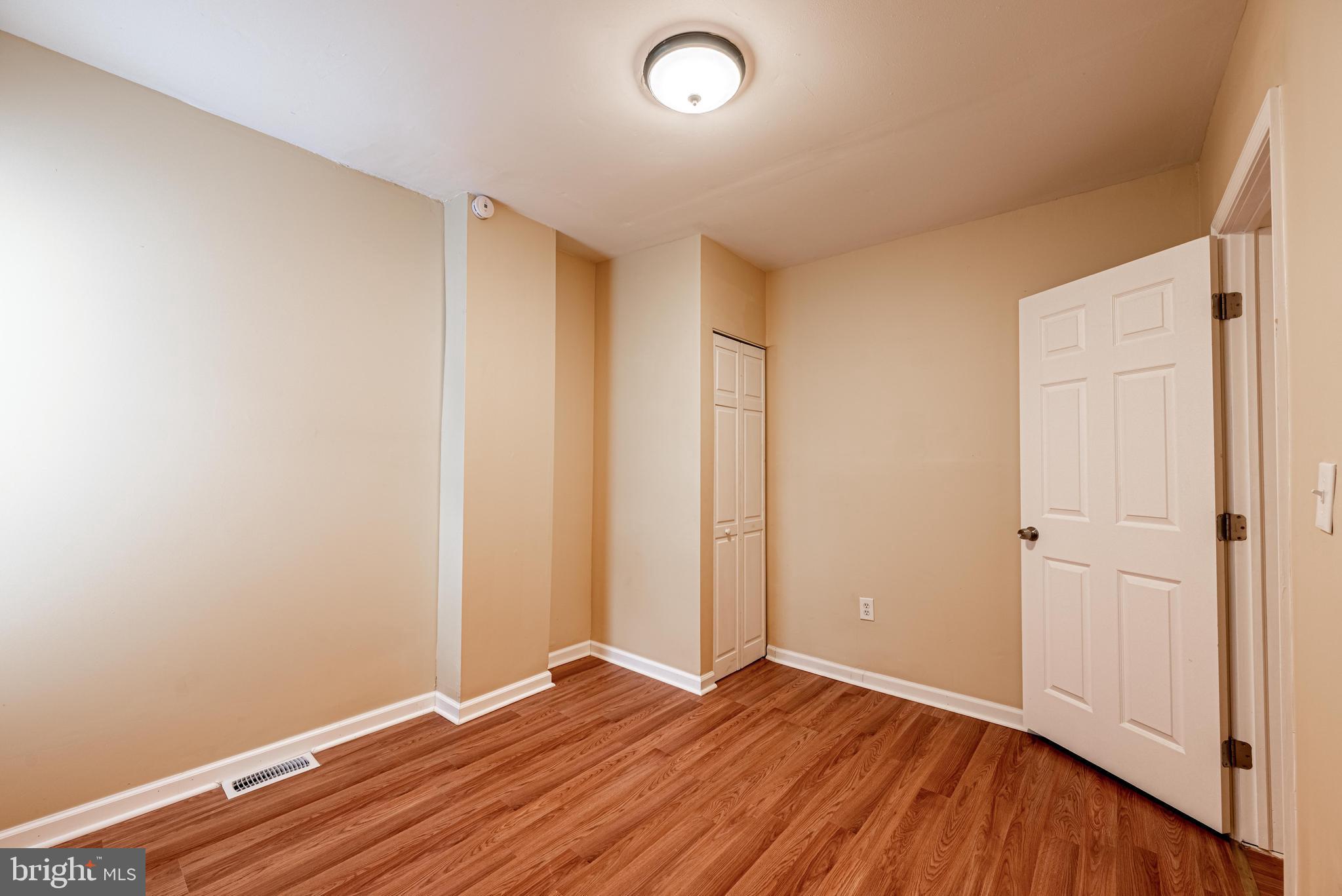 BROADWAY EAST - Residential