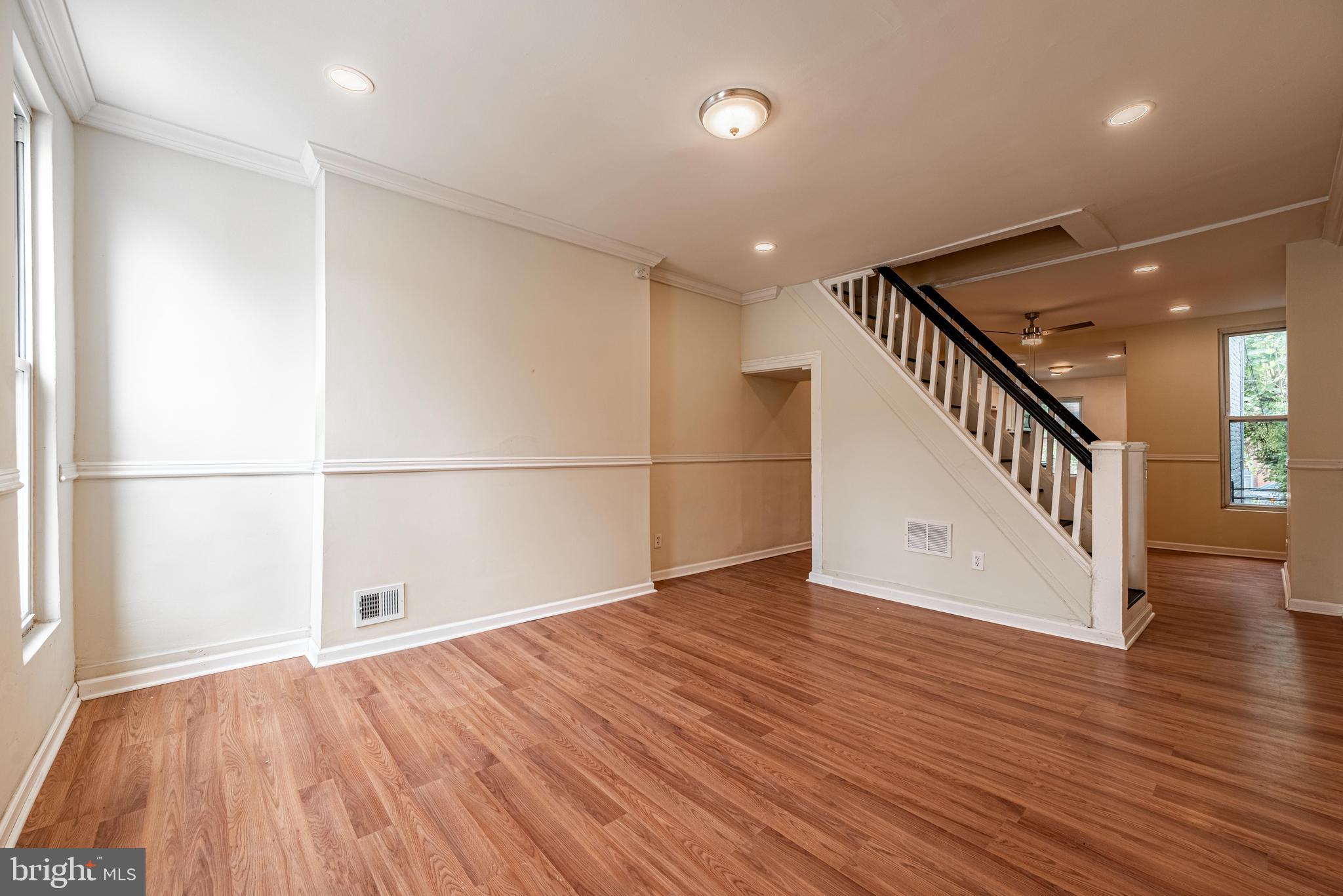 BROADWAY EAST - Residential