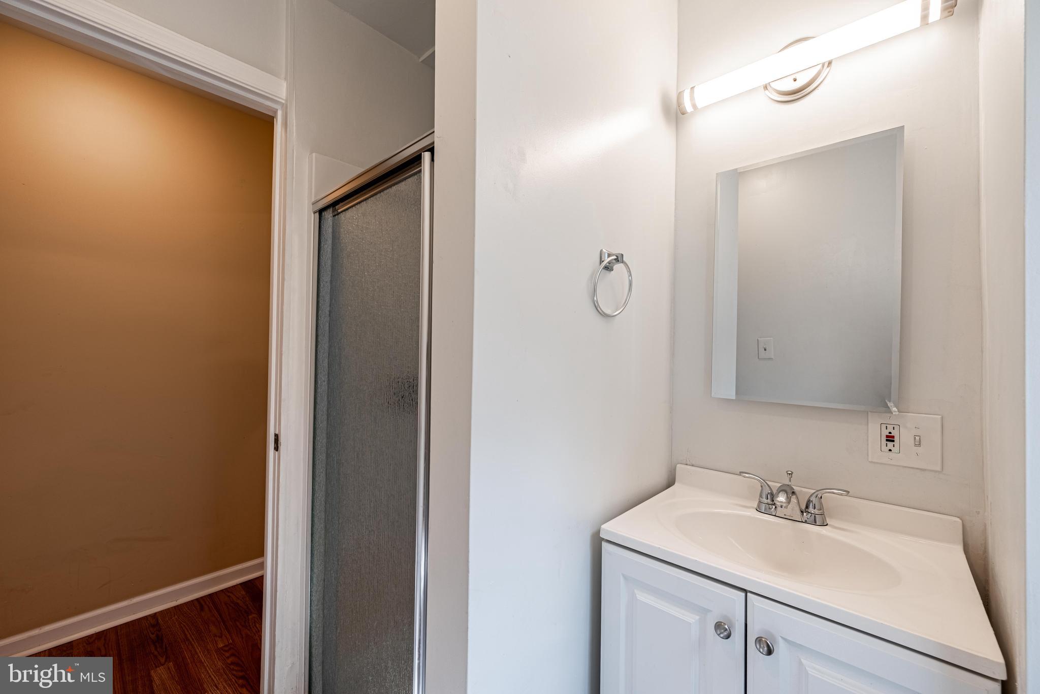 BROADWAY EAST - Residential