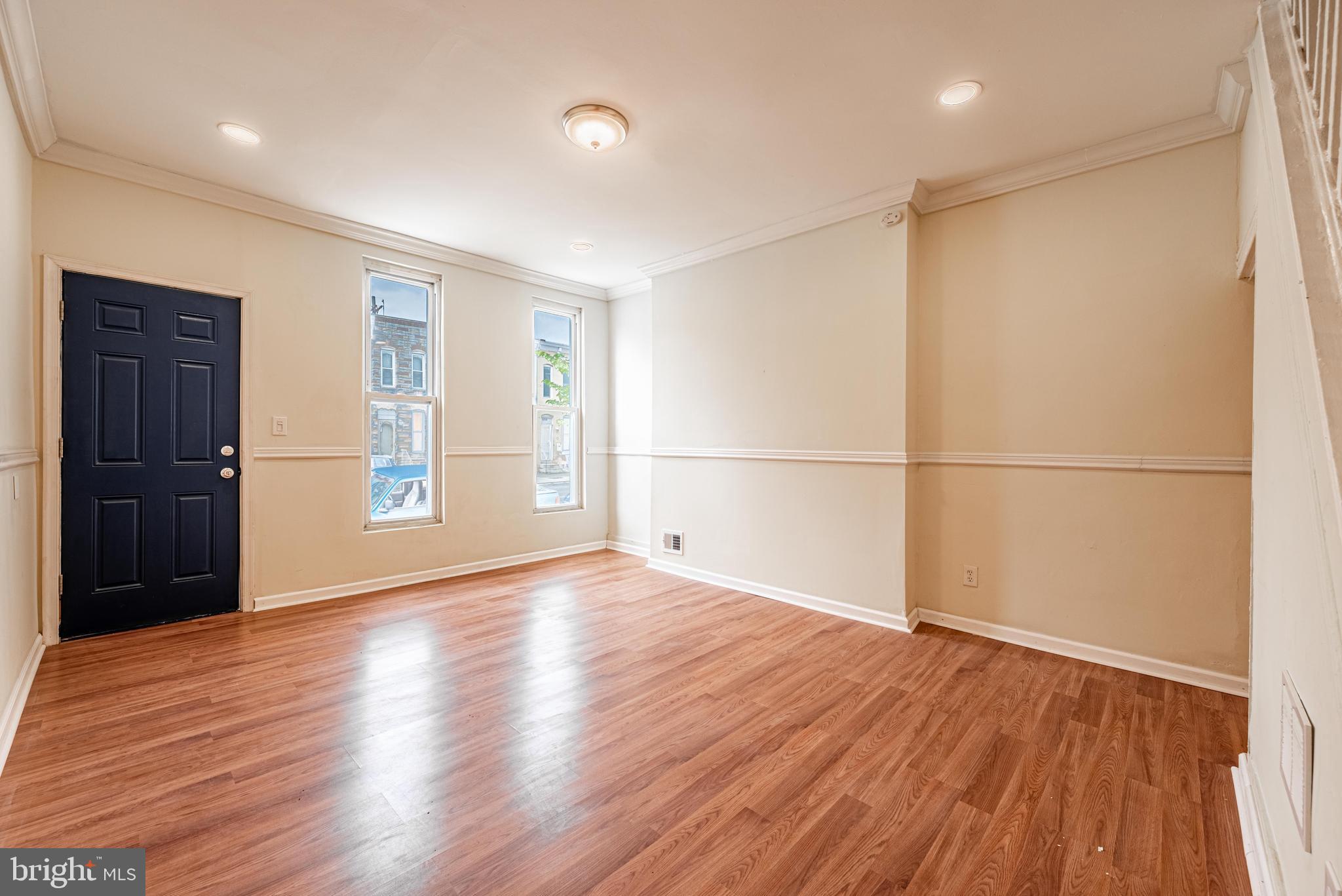 BROADWAY EAST - Residential