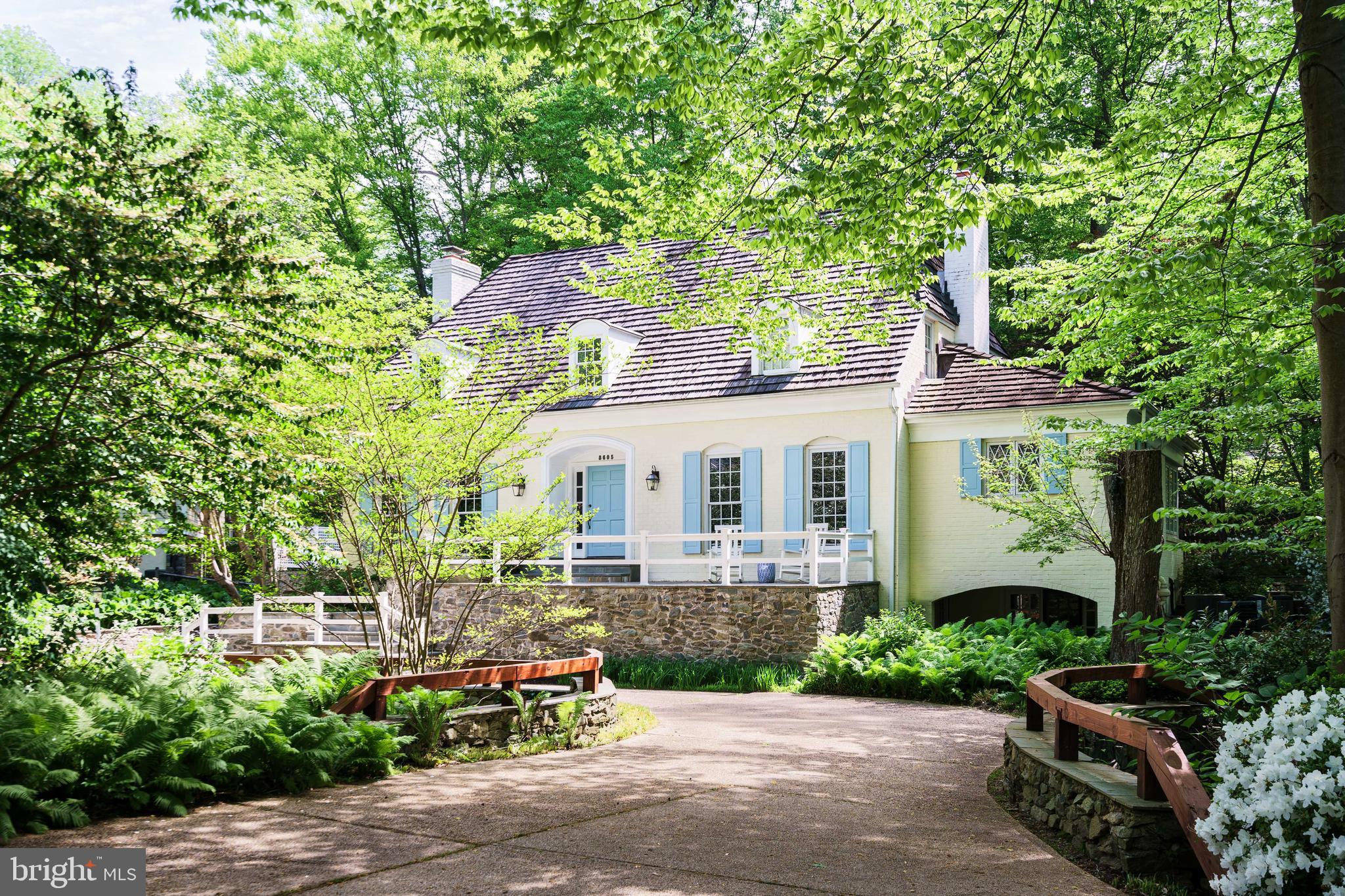 BRADLEY HILLS GROVE - Residential