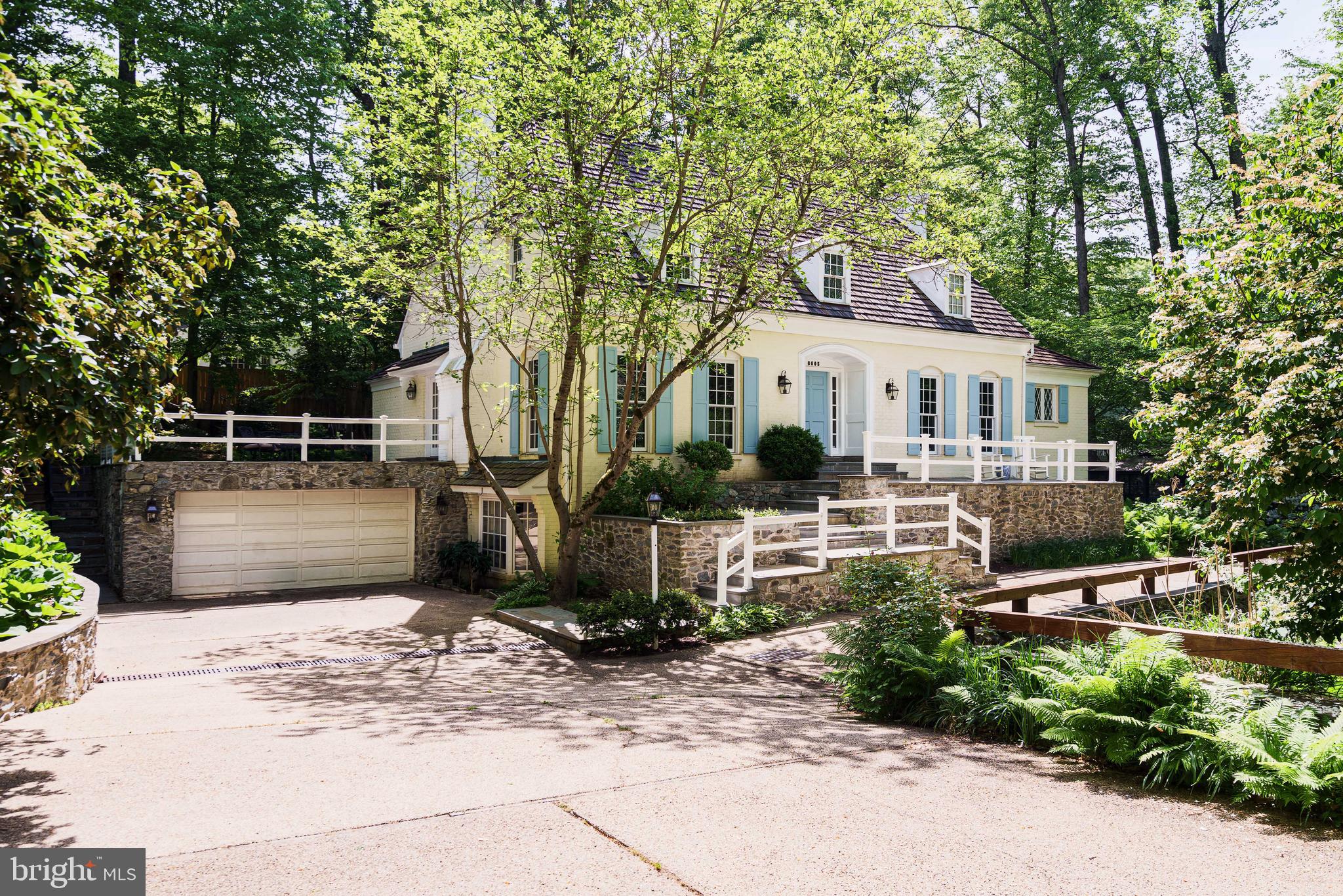 BRADLEY HILLS GROVE - Residential