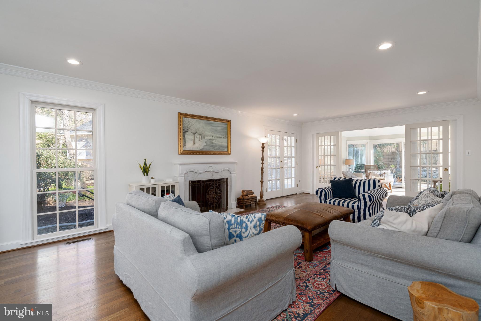 BRADLEY HILLS GROVE - Residential