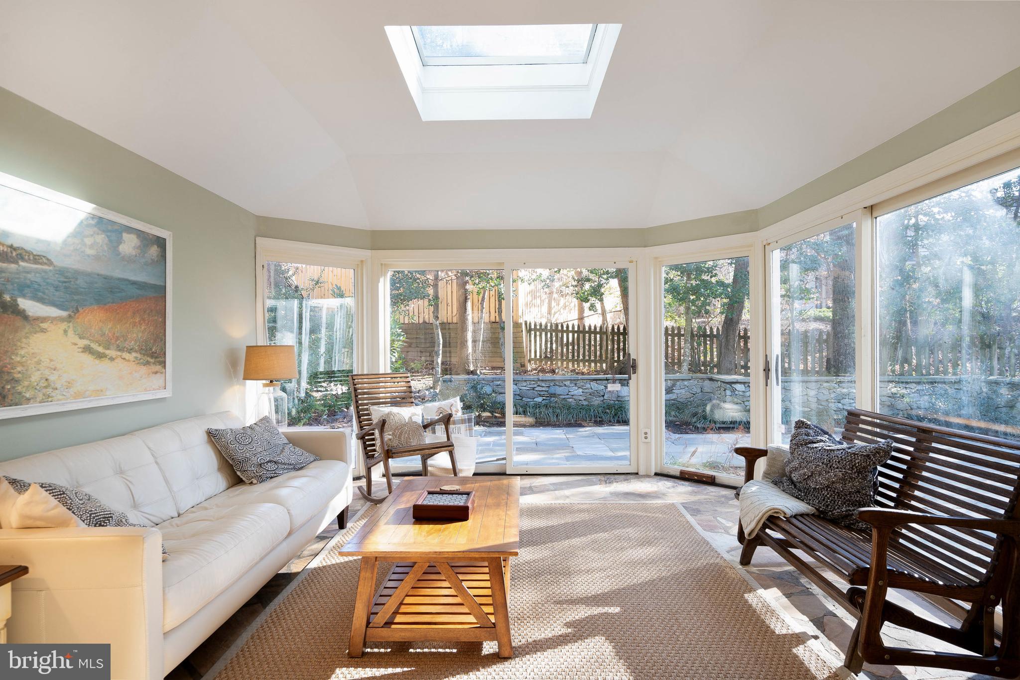 BRADLEY HILLS GROVE - Residential