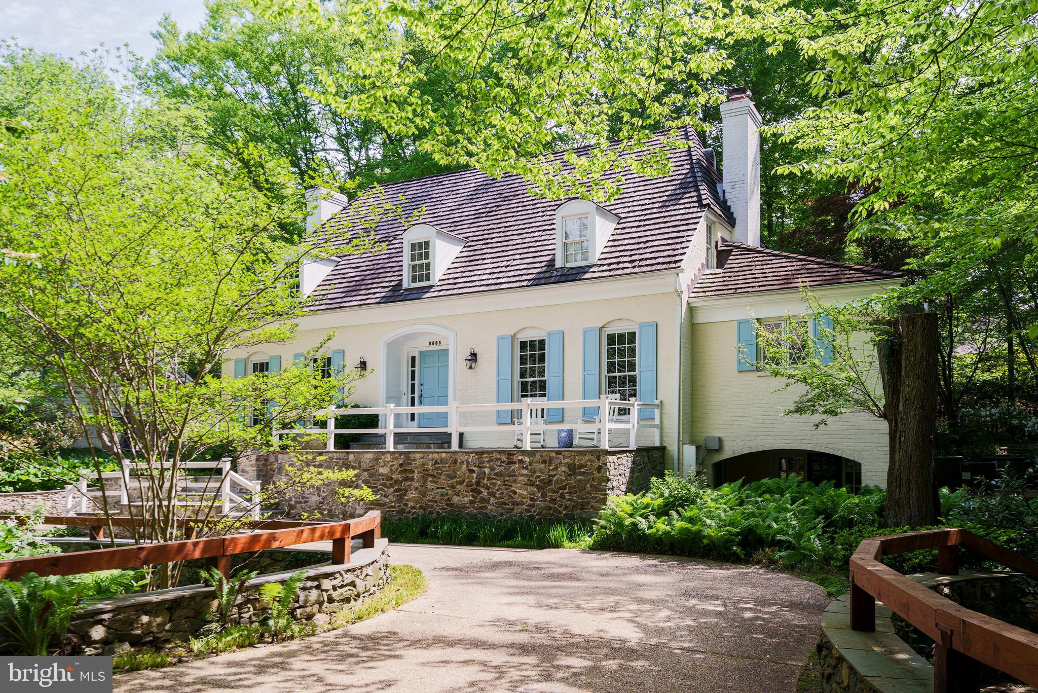 BRADLEY HILLS GROVE - Residential