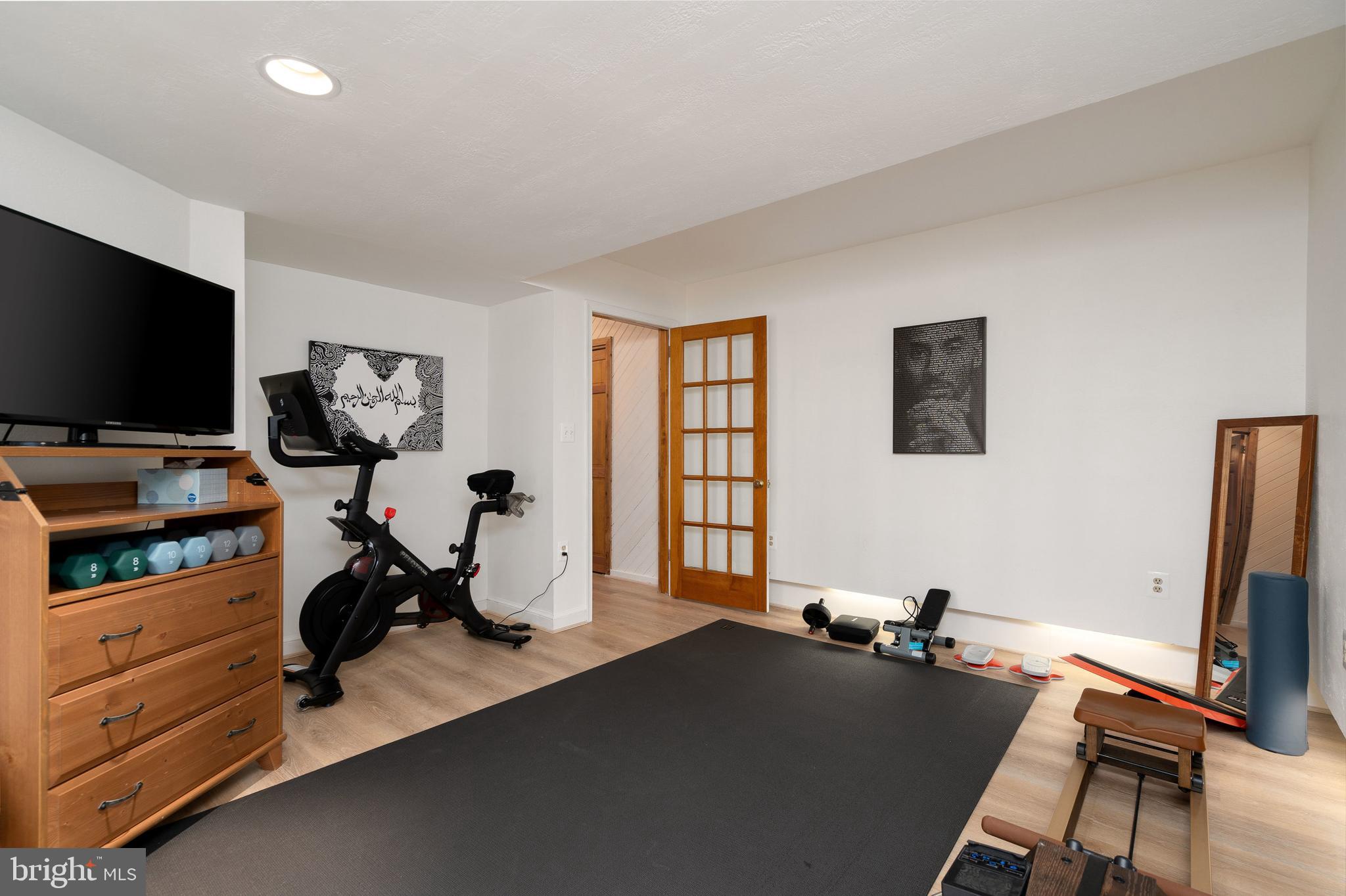 BRADLEY HILLS GROVE - Residential