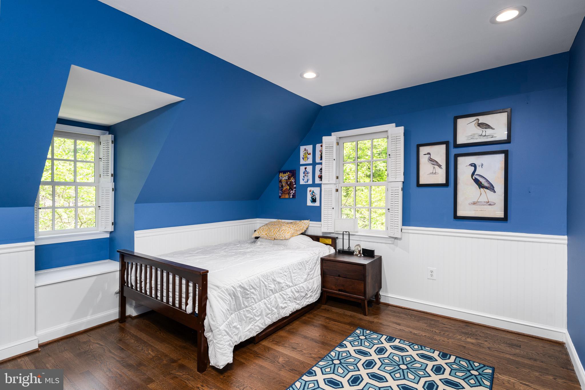 BRADLEY HILLS GROVE - Residential