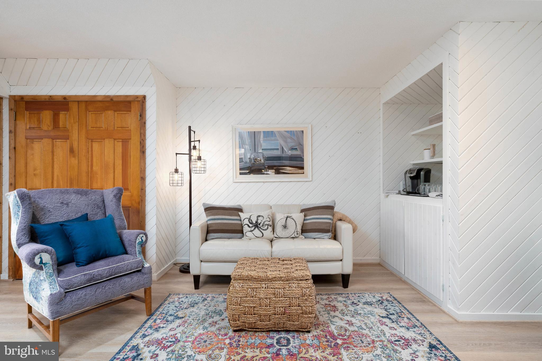 BRADLEY HILLS GROVE - Residential