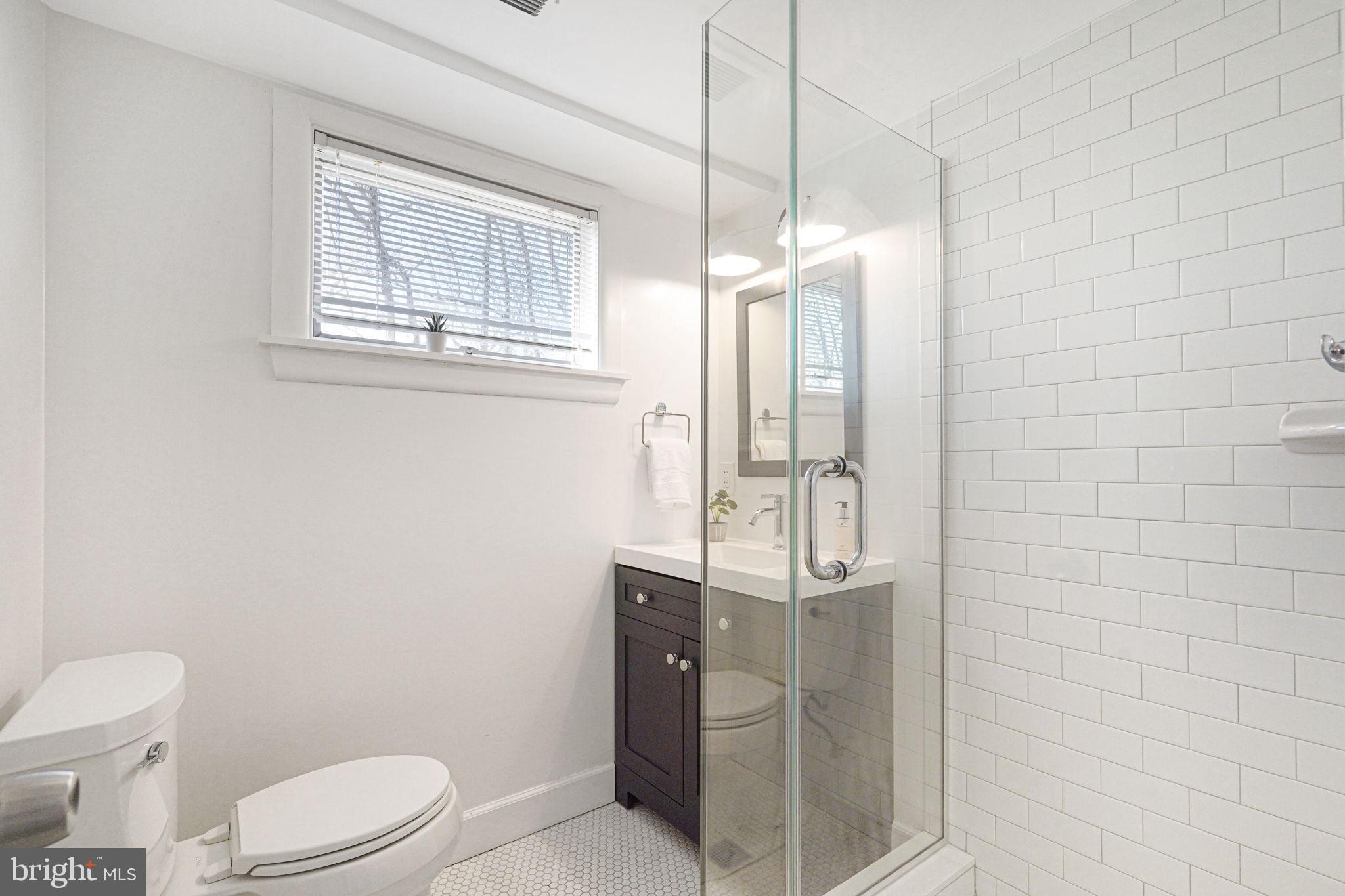 TULIP HILL - Residential