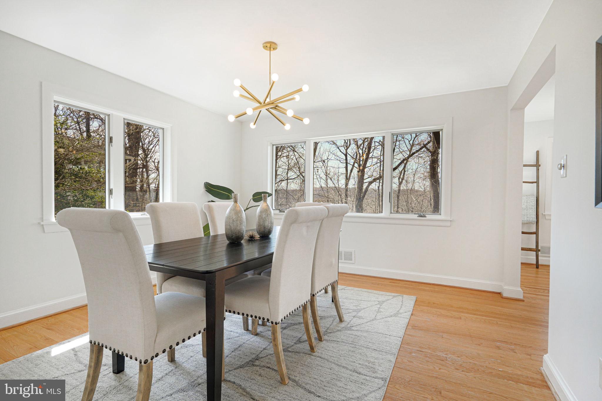 TULIP HILL - Residential