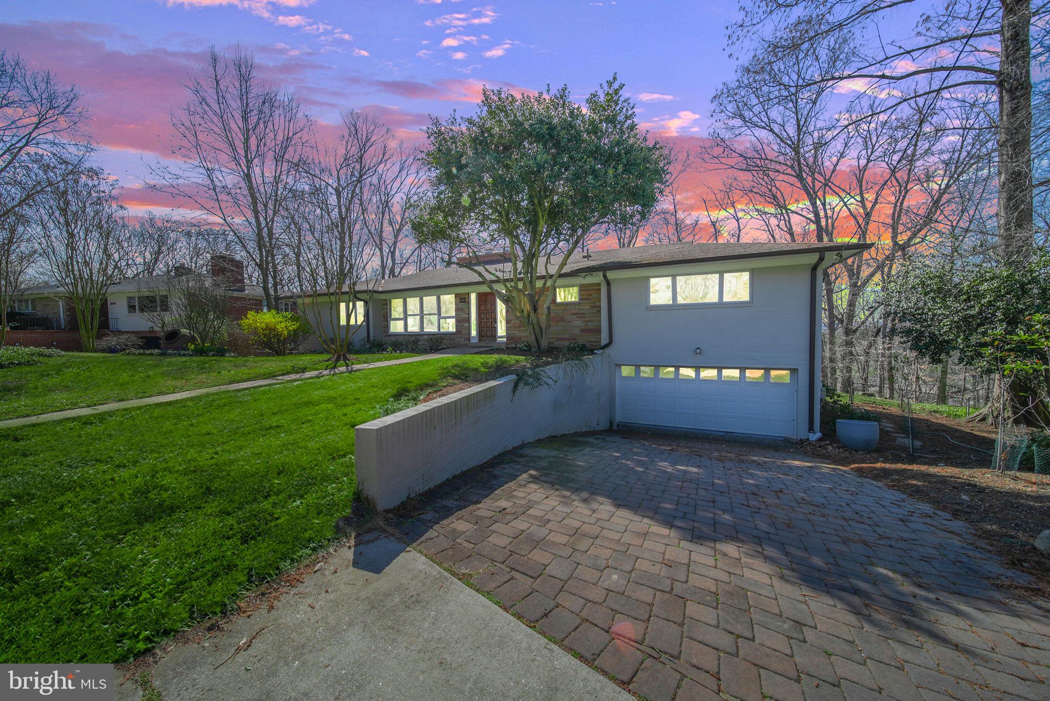 TULIP HILL - Residential