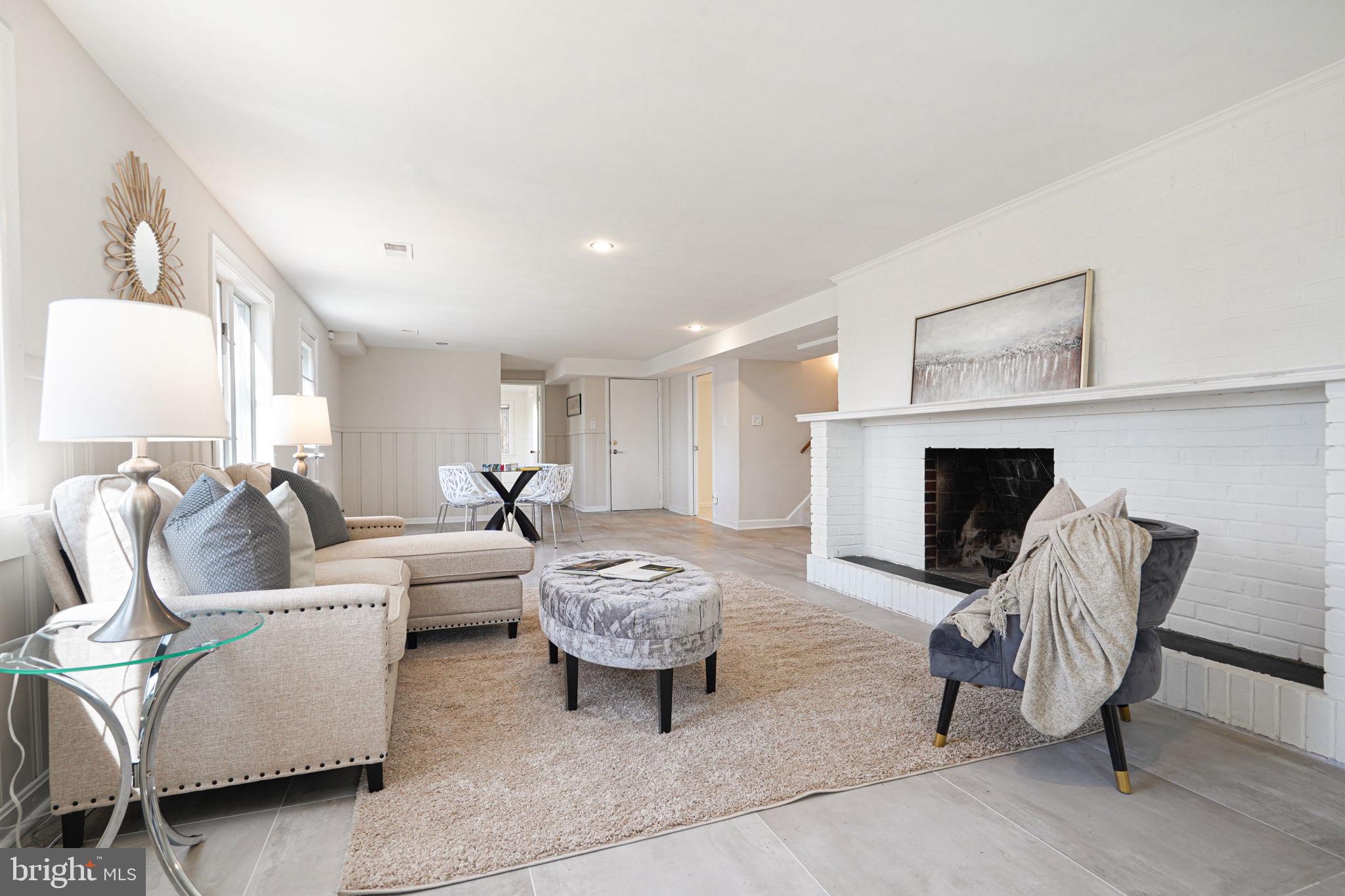 TULIP HILL - Residential