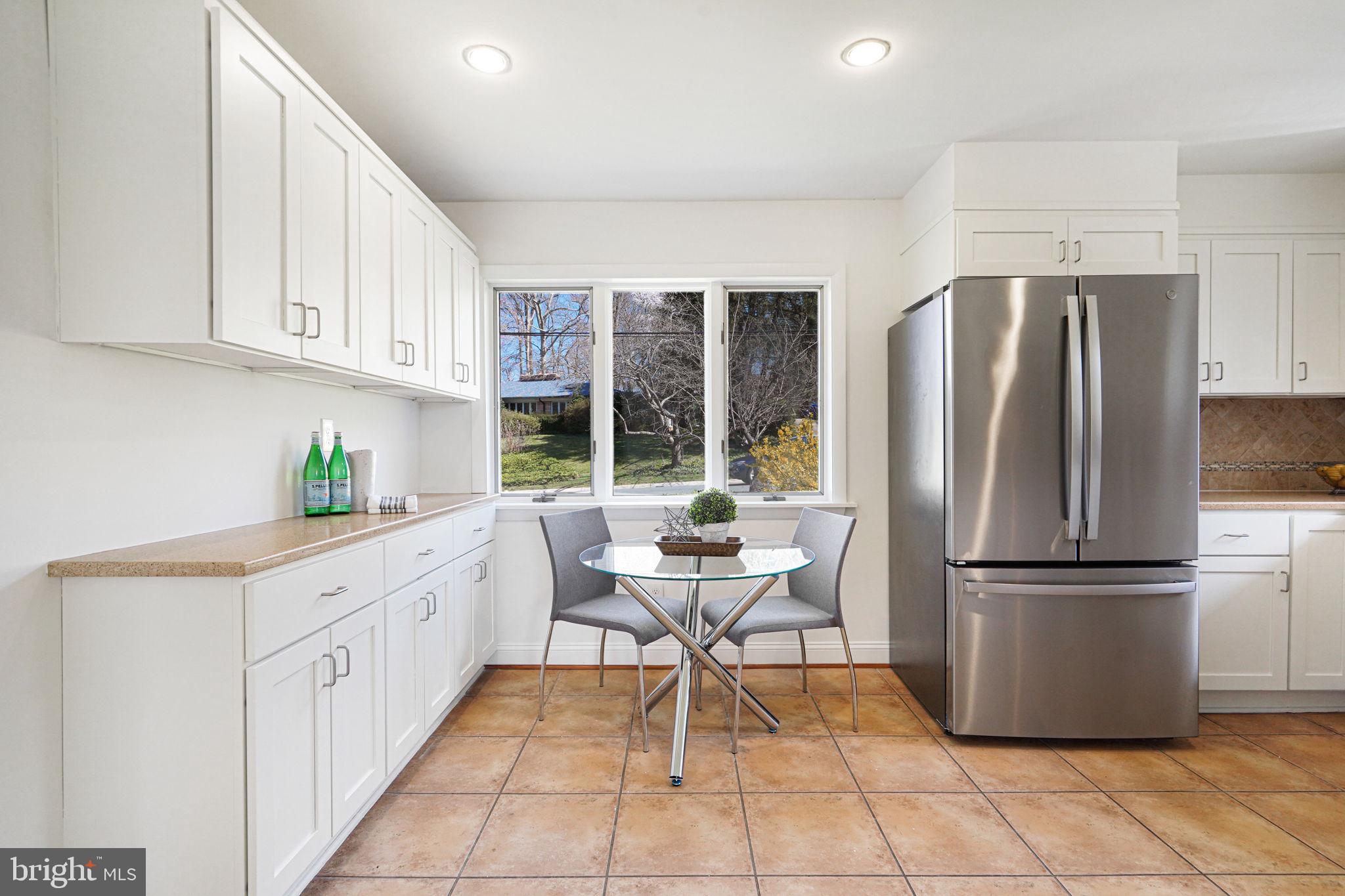 TULIP HILL - Residential