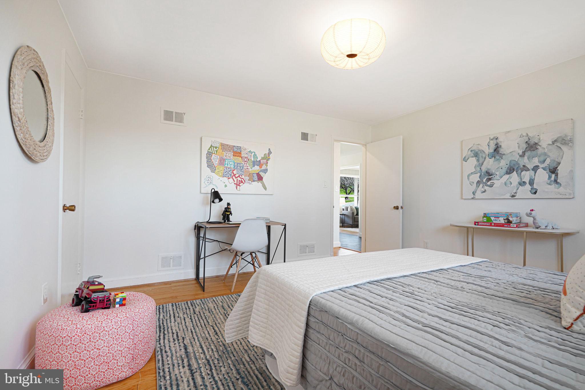 TULIP HILL - Residential