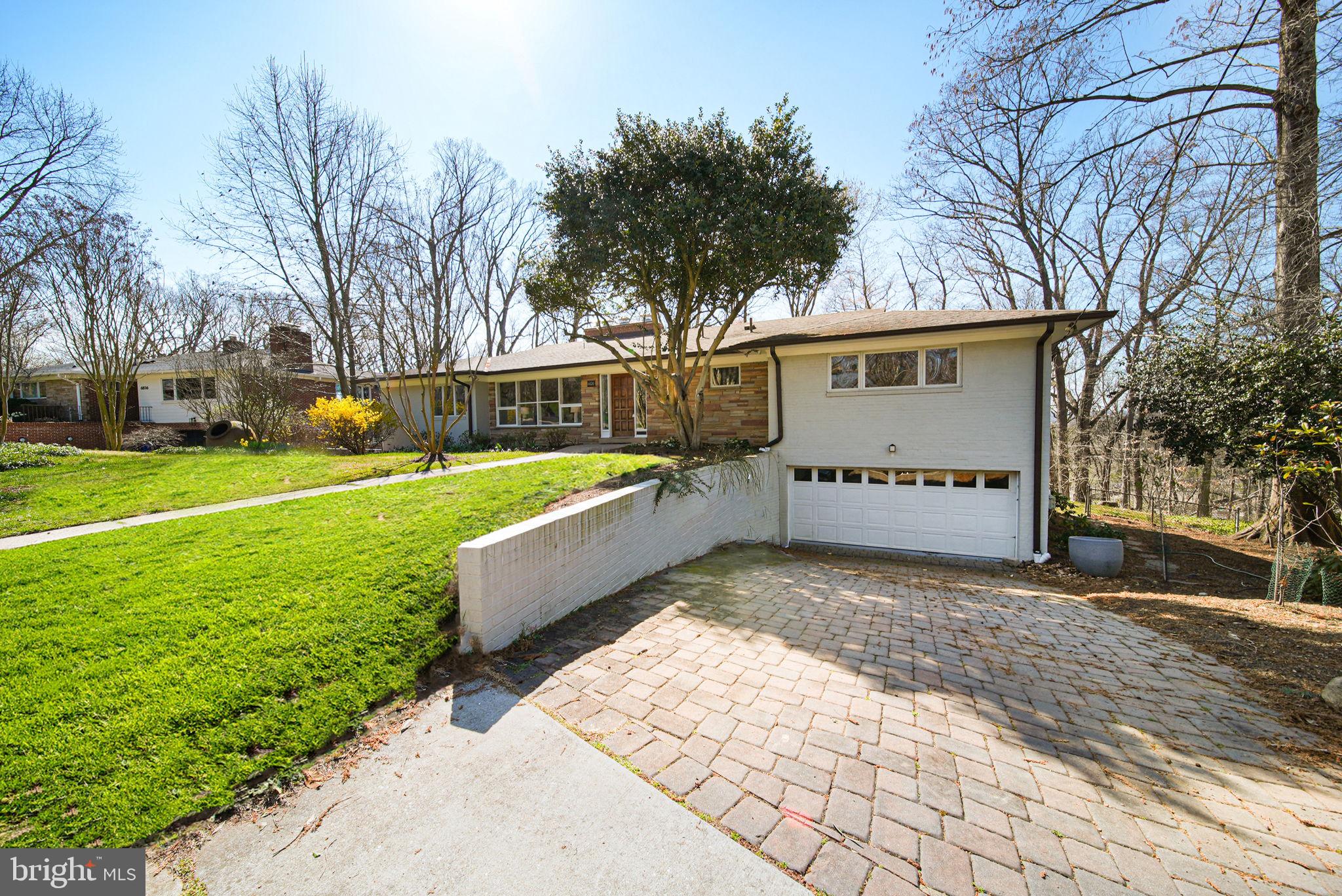 TULIP HILL - Residential