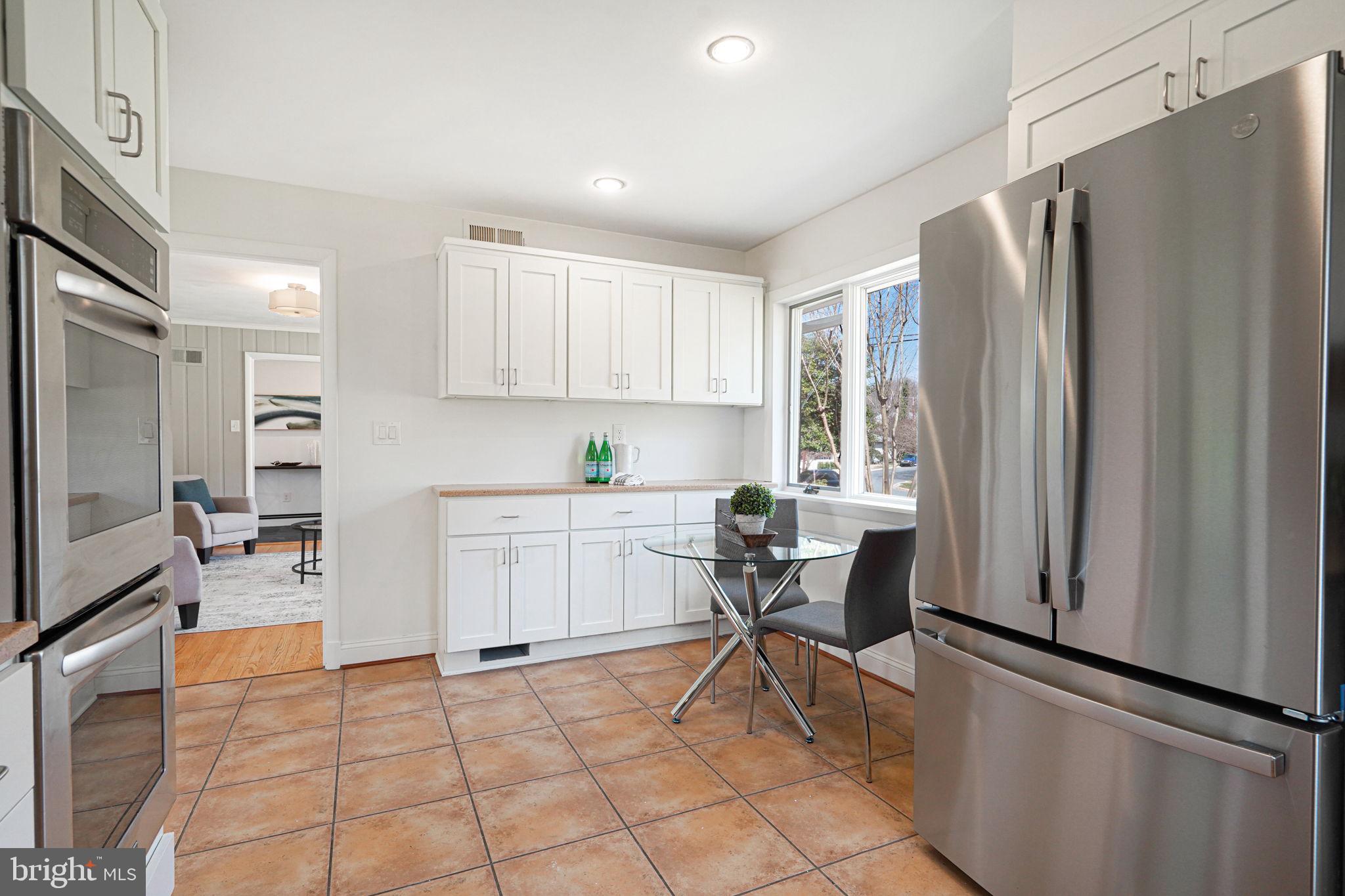 TULIP HILL - Residential