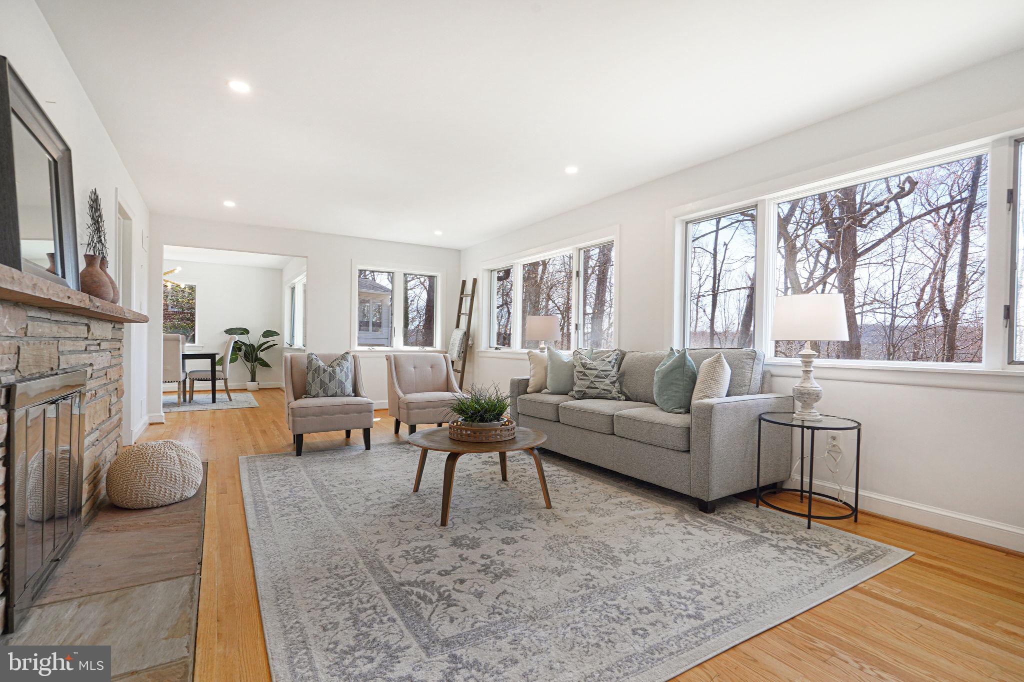 TULIP HILL - Residential