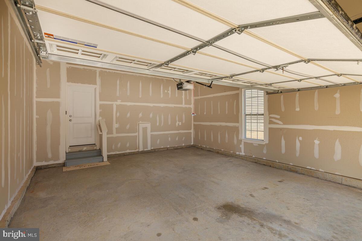 VILLAGES OF SAVANNAH - Residential