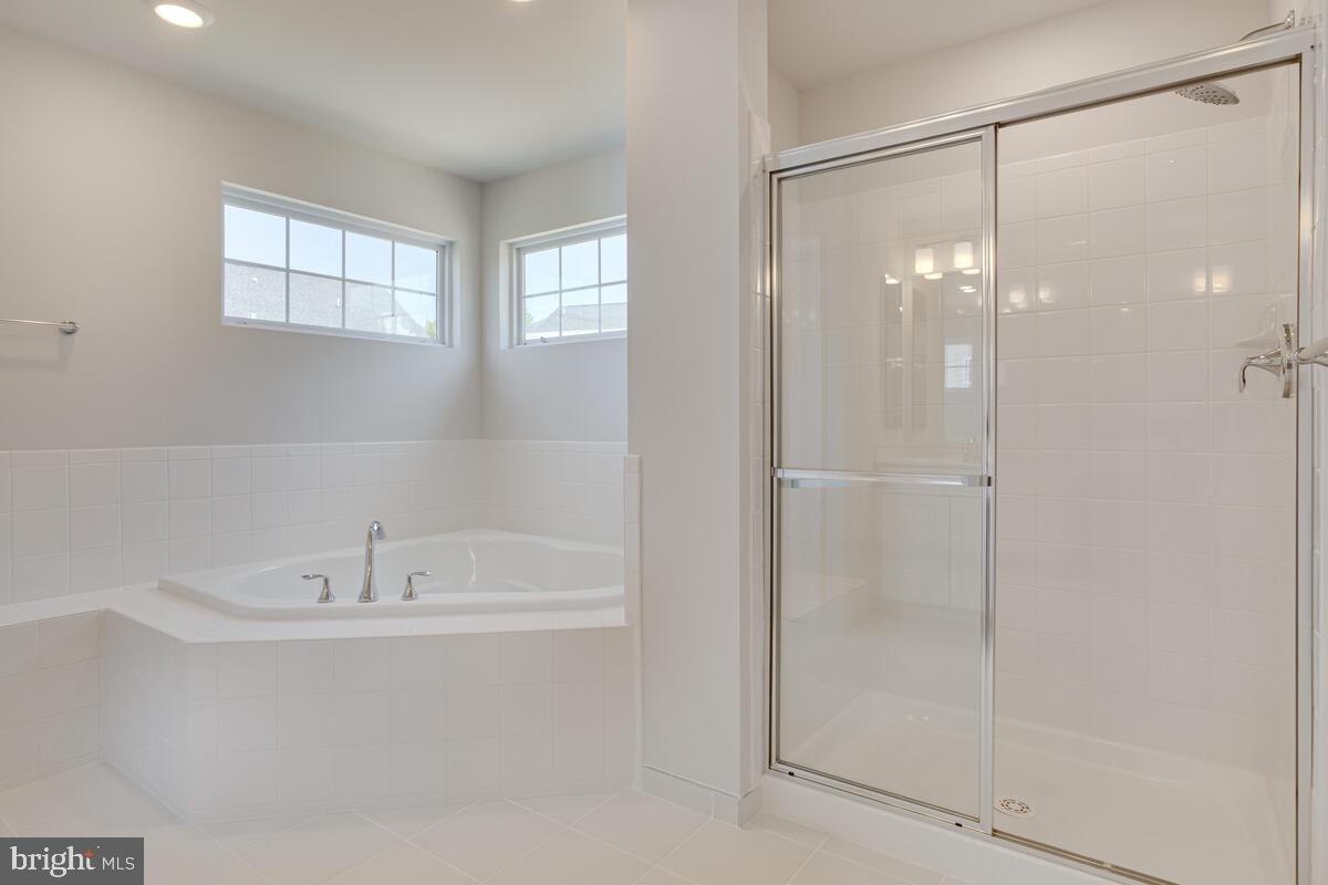 VILLAGES OF SAVANNAH - Residential