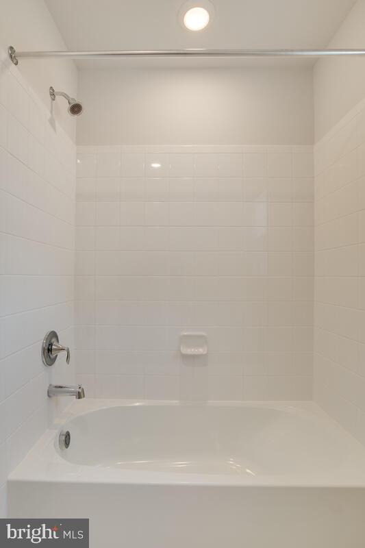 VILLAGES OF SAVANNAH - Residential