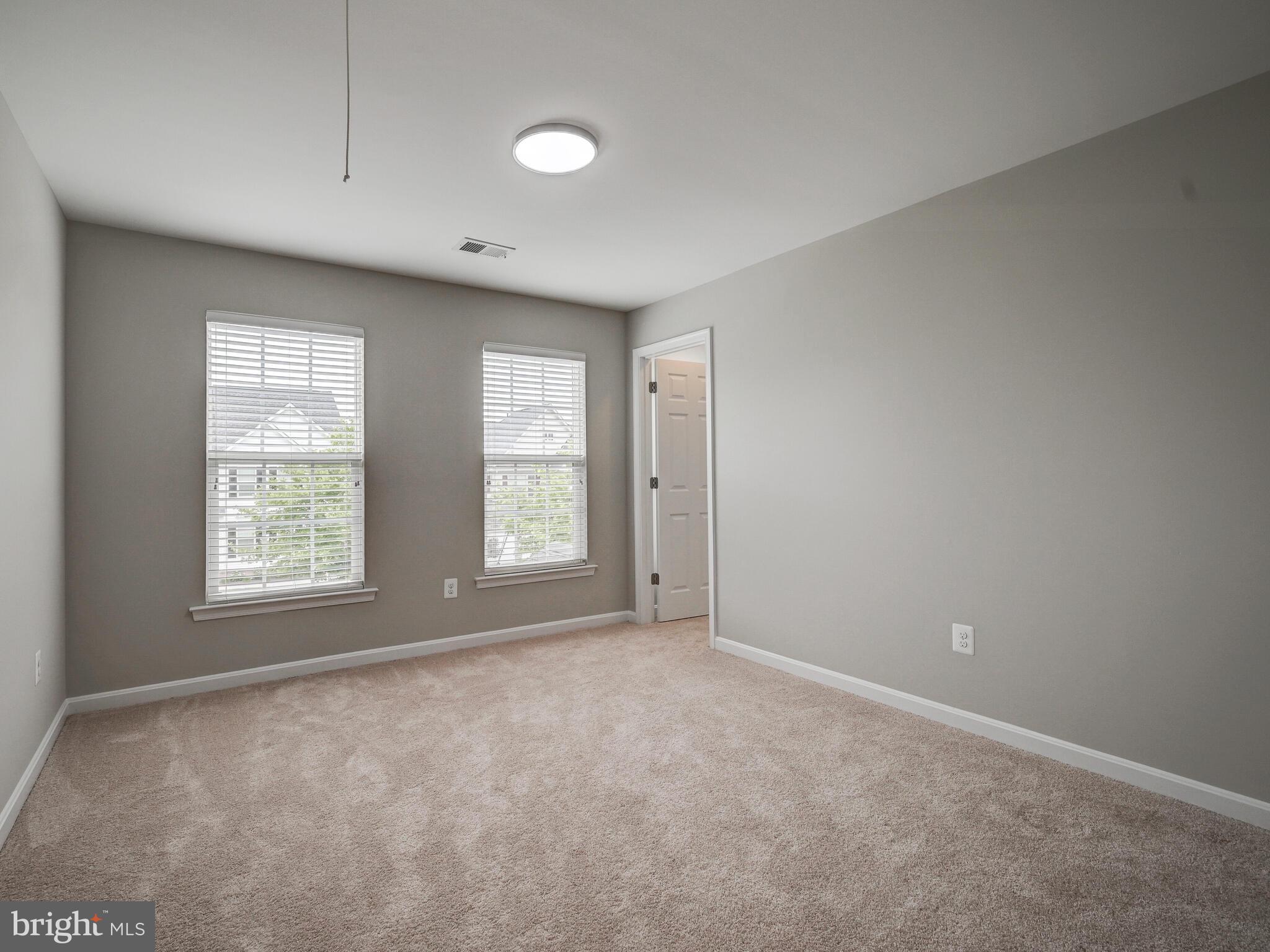 THE PARKE AT MOUNT WASHINGTON - Residential Lease