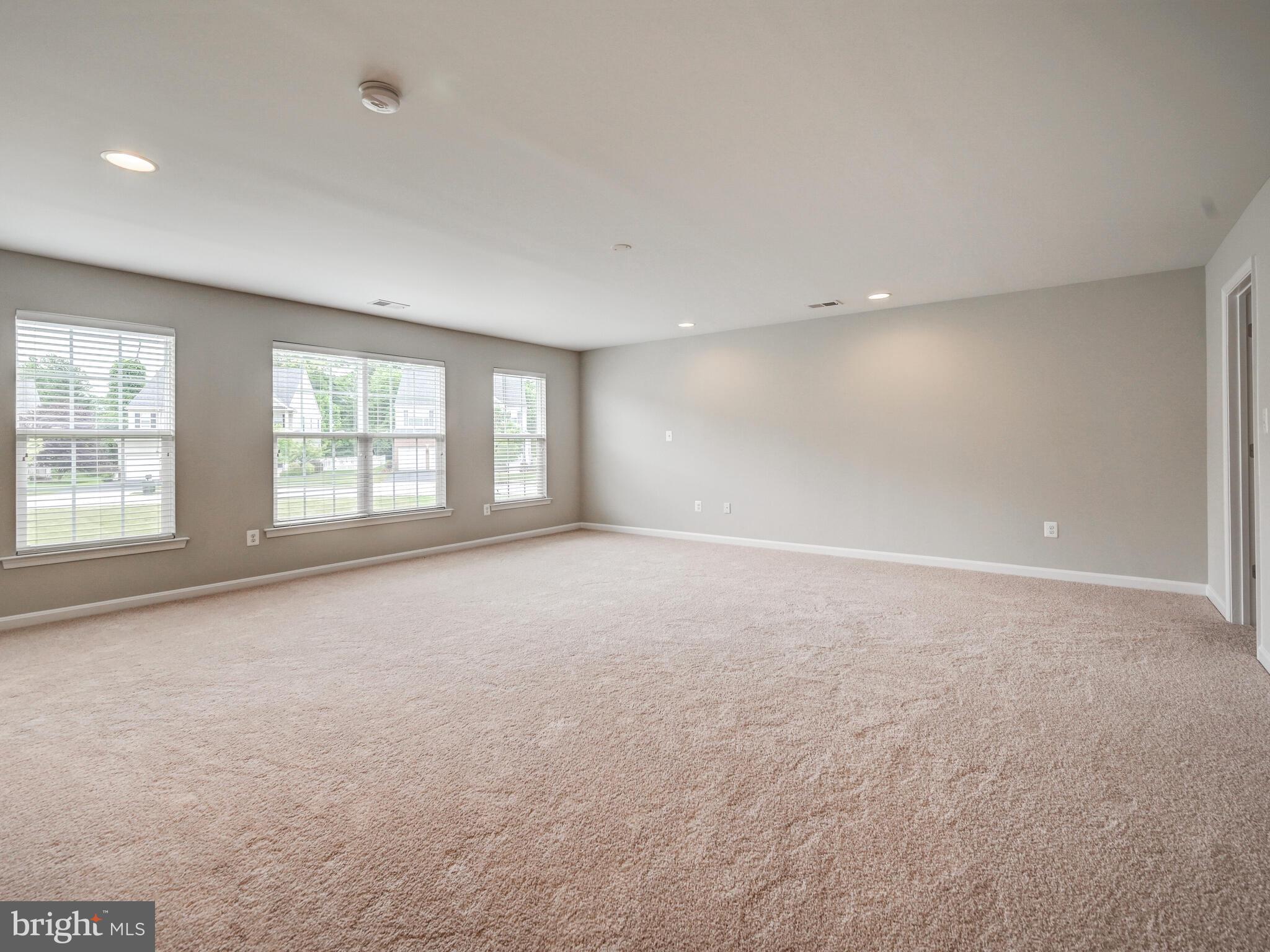 THE PARKE AT MOUNT WASHINGTON - Residential Lease