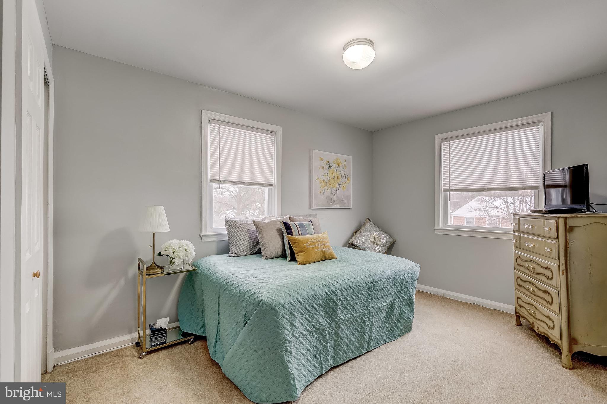 GLEN OAKS - Residential