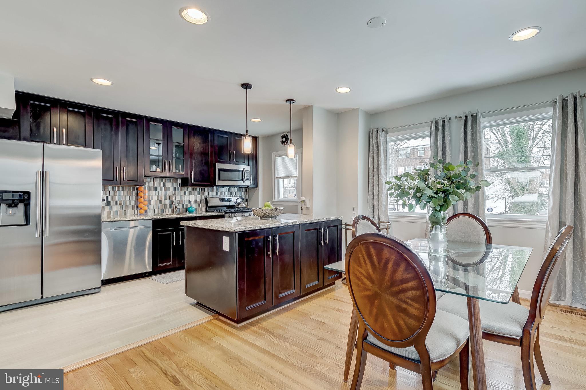 GLEN OAKS - Residential