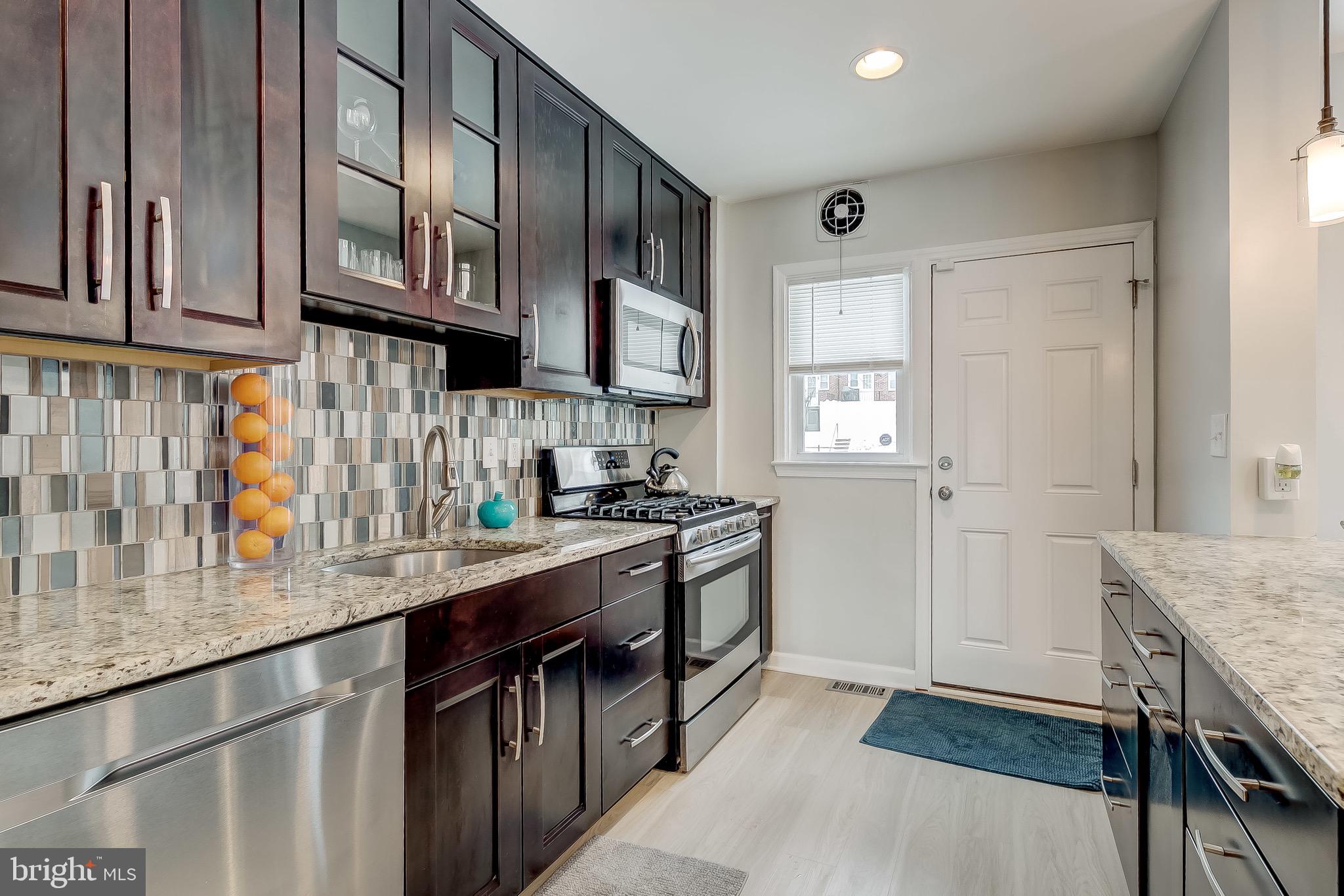 GLEN OAKS - Residential