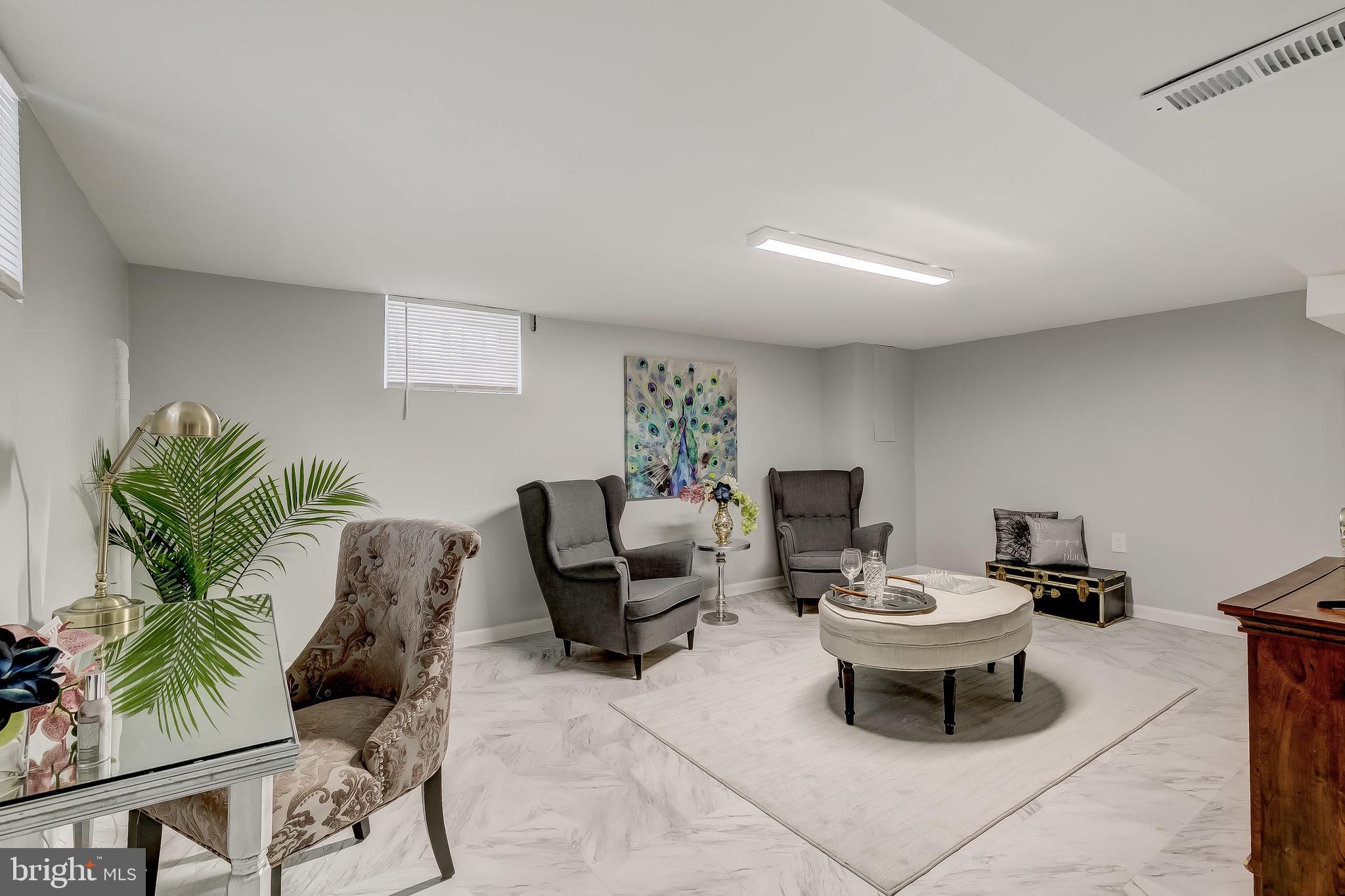 GLEN OAKS - Residential