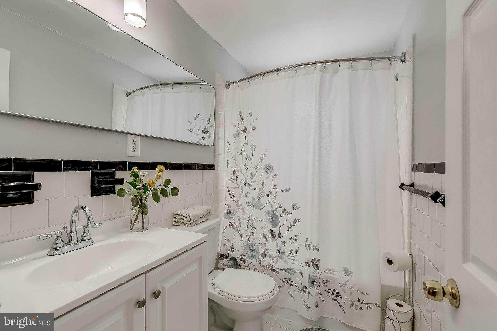 GLEN OAKS - Residential