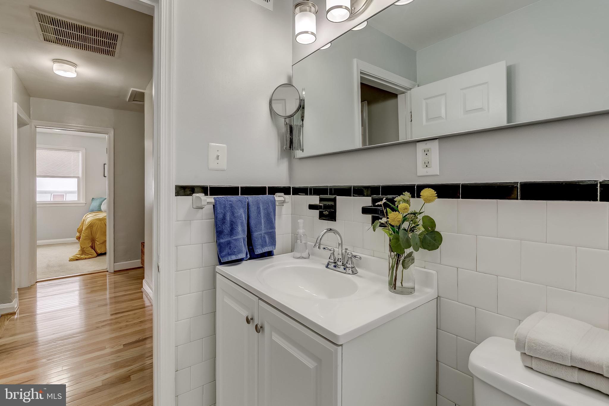 GLEN OAKS - Residential