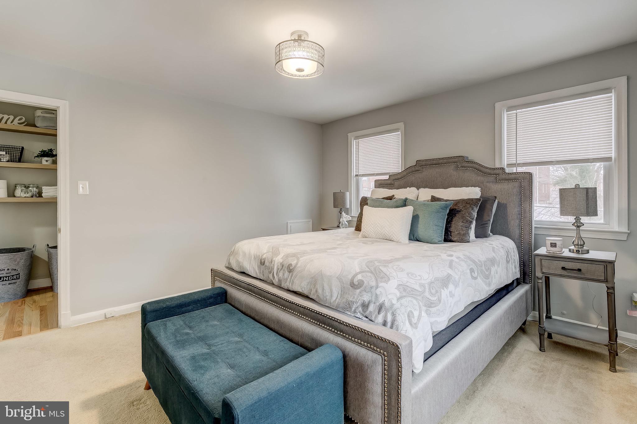 GLEN OAKS - Residential