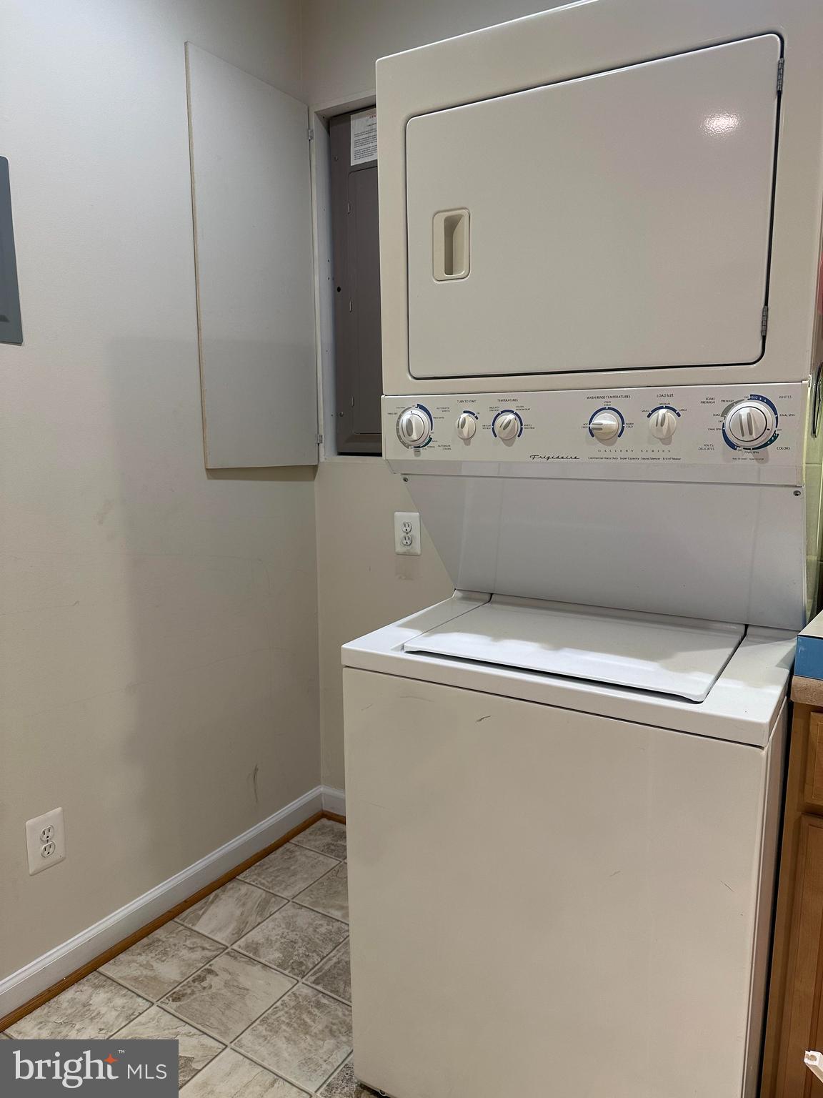 NEW BRISTOW VILLAGE - Residential Lease