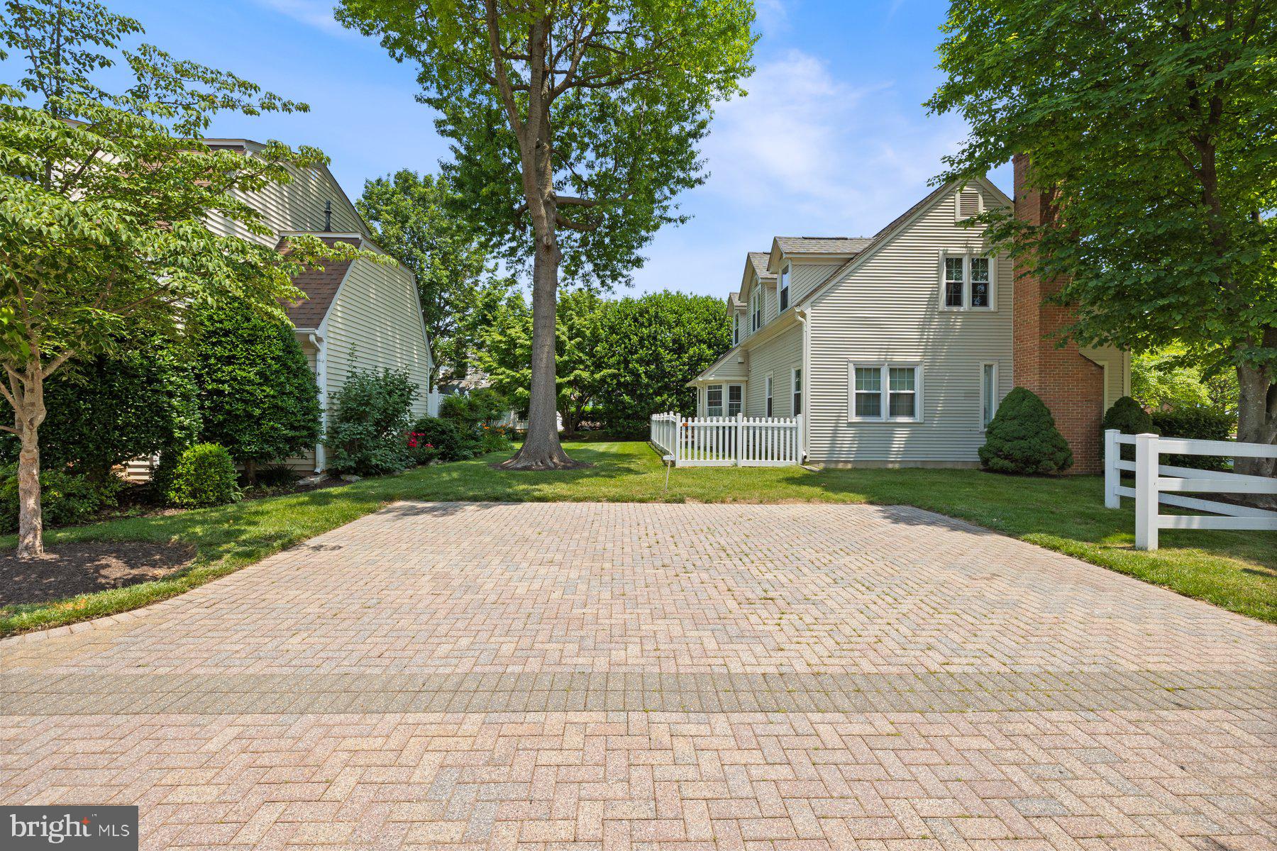 WORMANS MILL - Residential