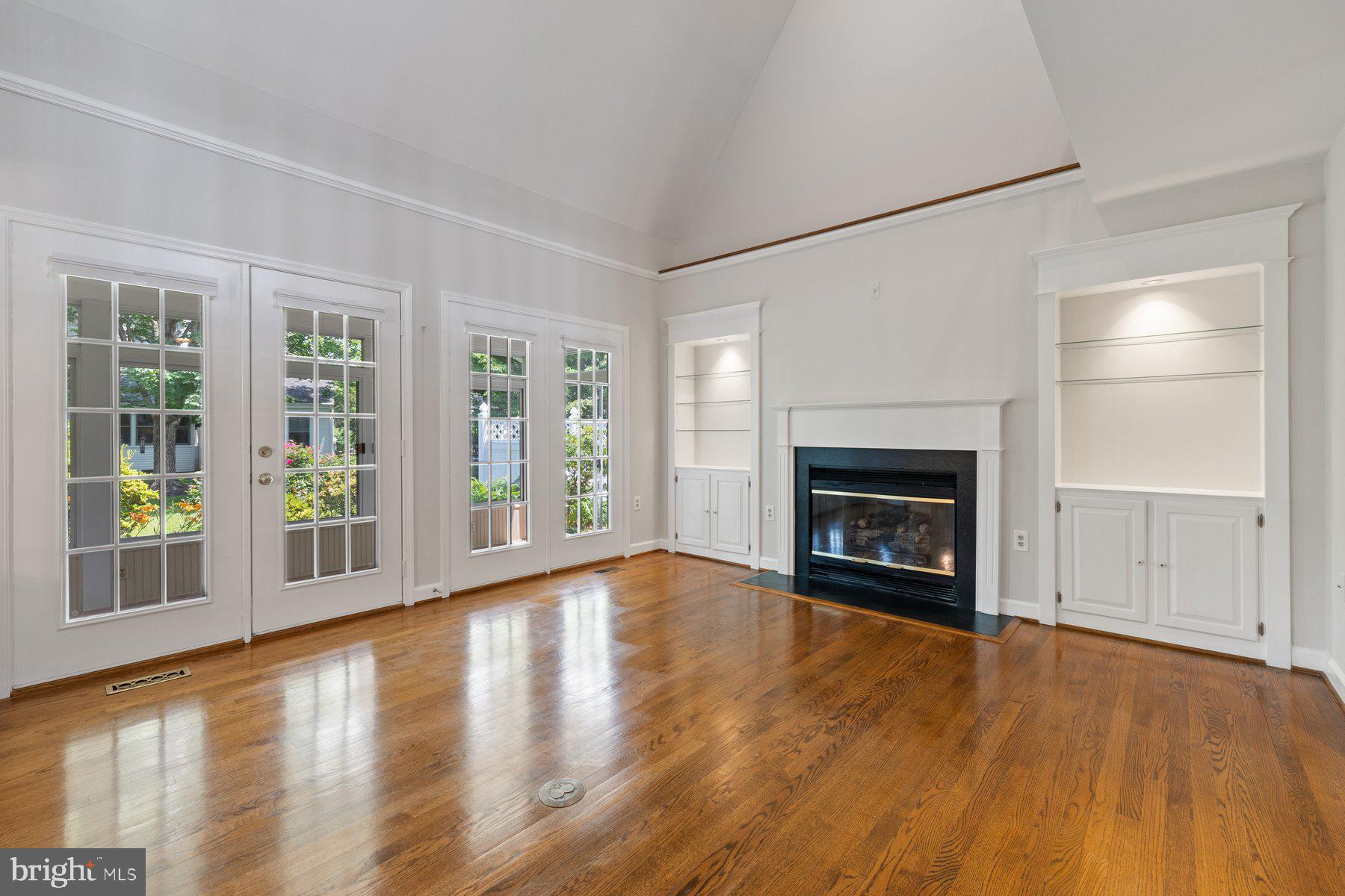 WORMANS MILL - Residential