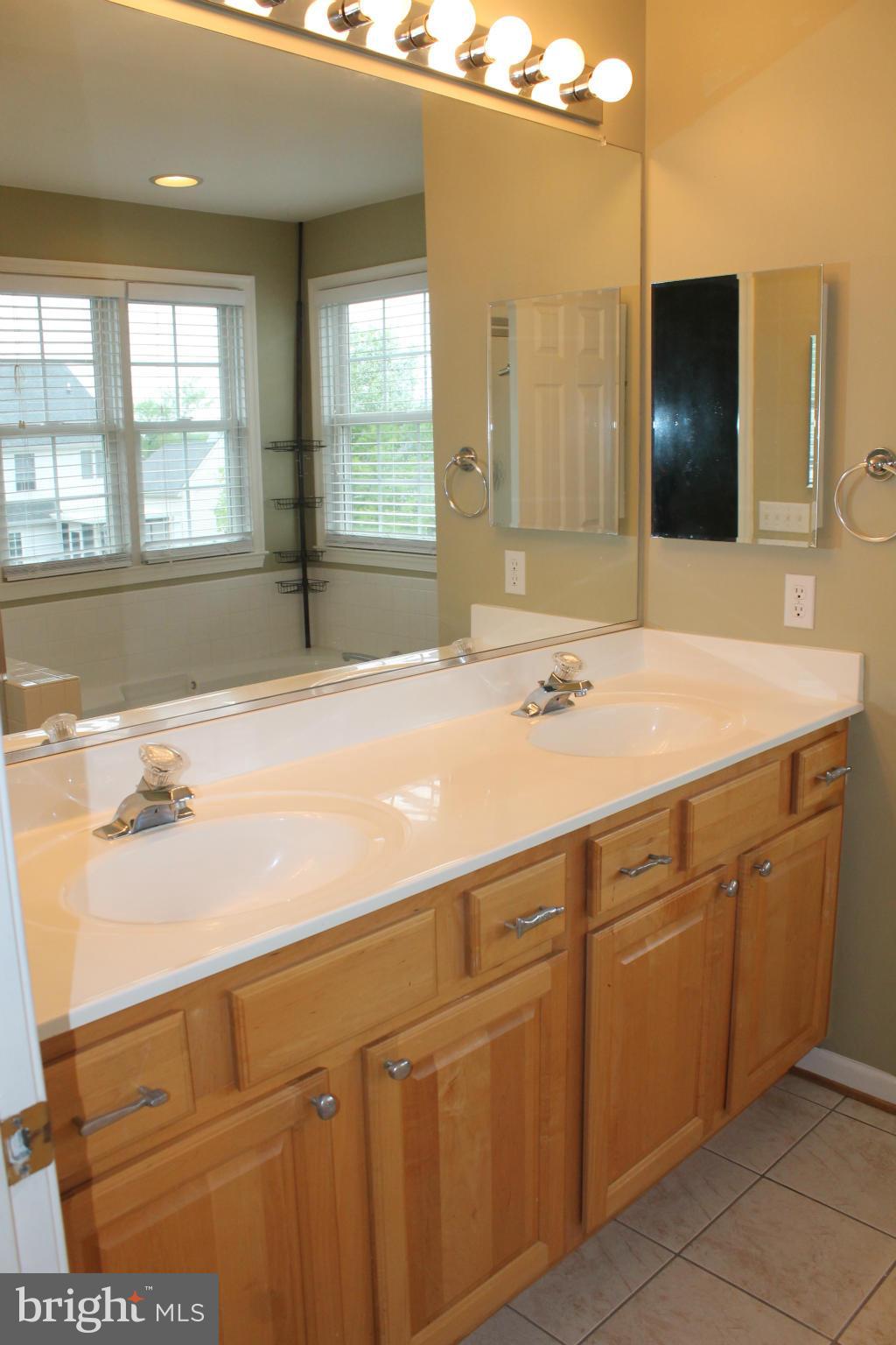 ANCHORAGE - Residential Lease