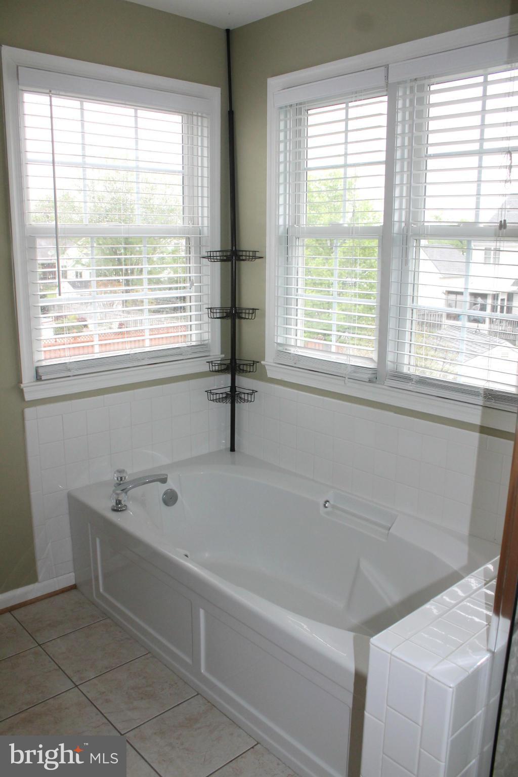 ANCHORAGE - Residential Lease