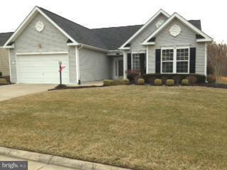 REDUCED***Alderwood model with hardwood floors, over sized breakfast room, recessed lighting, upgraded appliances, pristine white kit cabinets, & more. Large patio with retractable awning. Lion fountain and table conveys. Sits next to large common area.  Adult community 55+.one level resort living that includes all amenities at 21,000 sq ft clubhouse with daily activities. Immediate occupancy