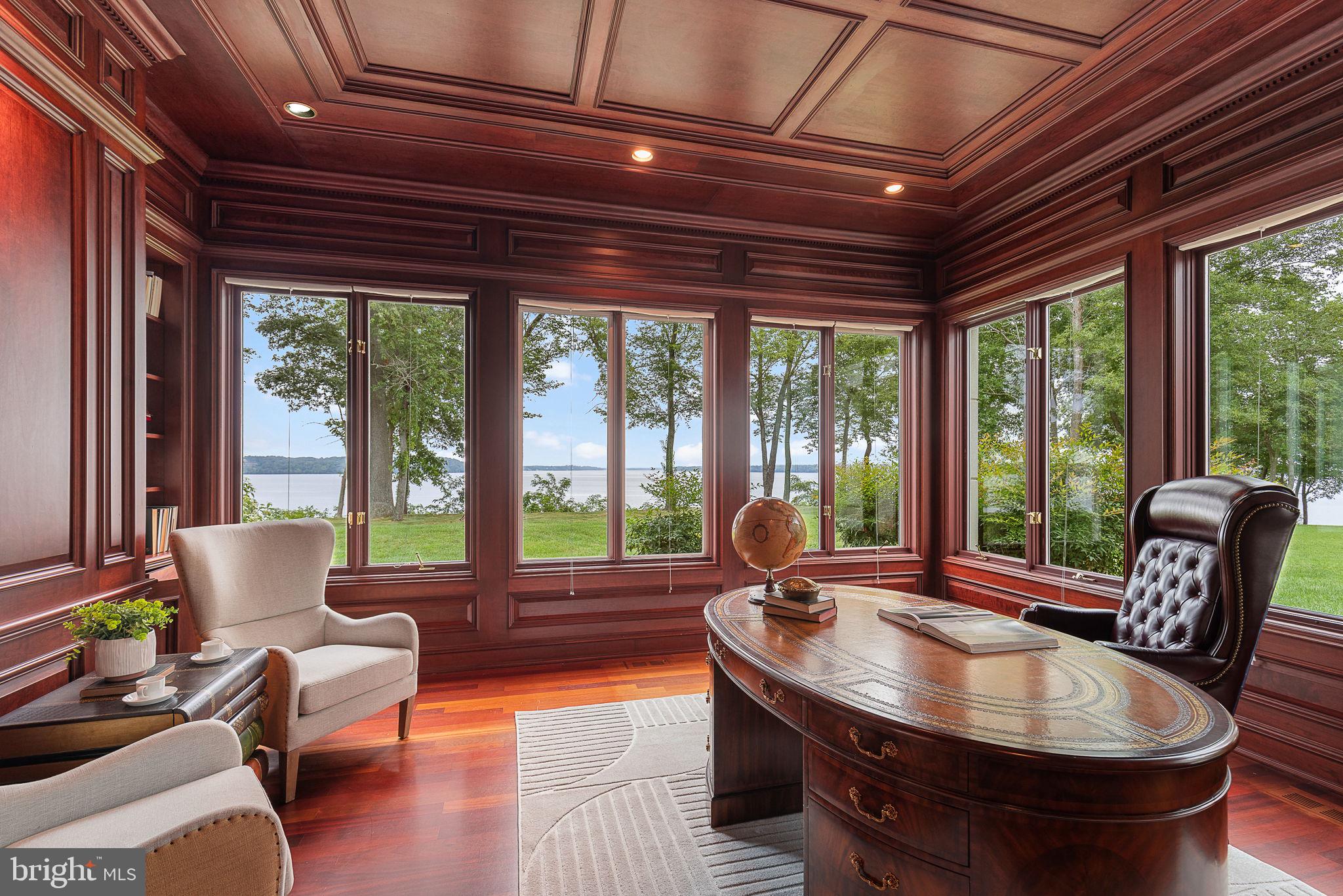 STONE MANOR - Residential