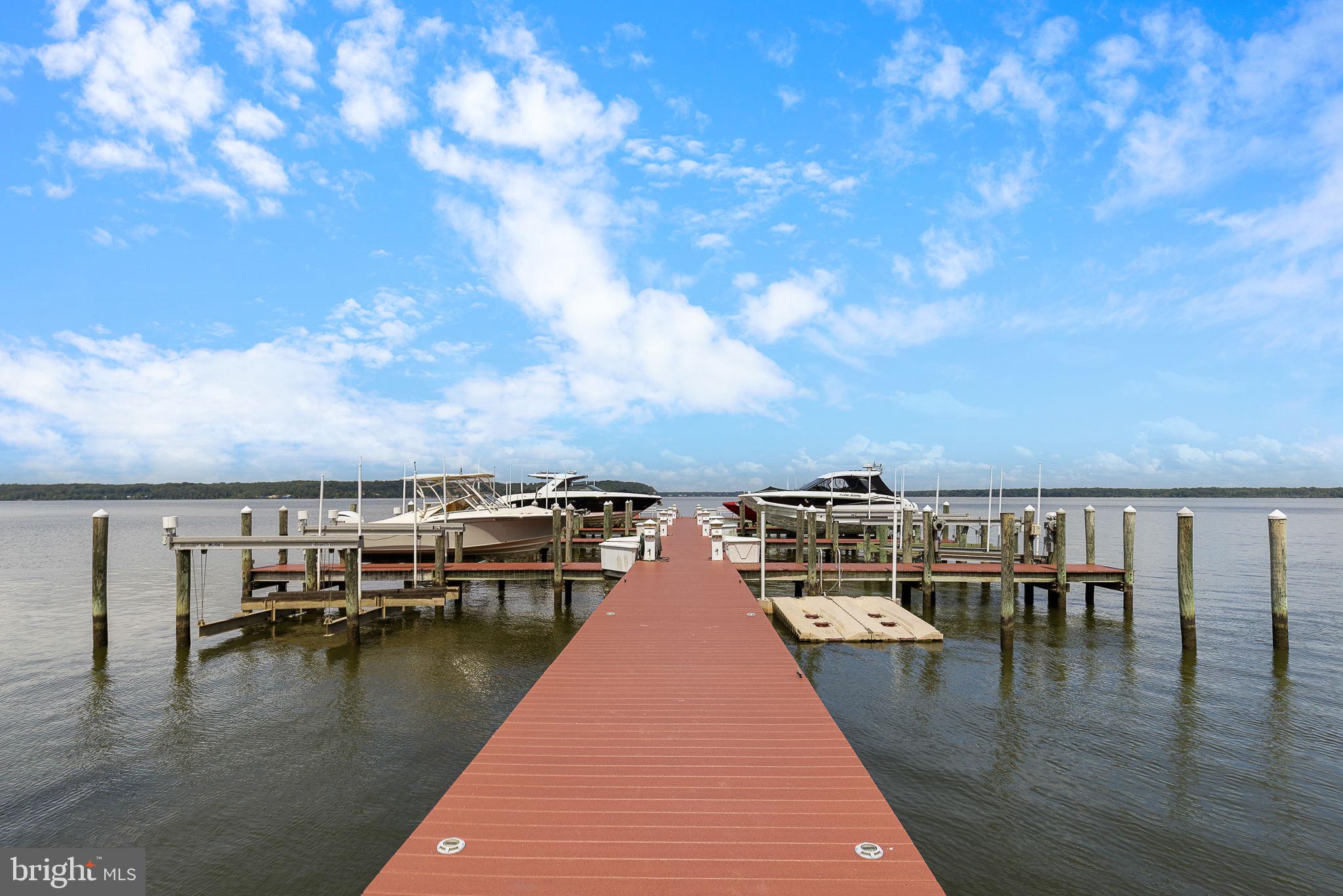 STONE MANOR - Residential