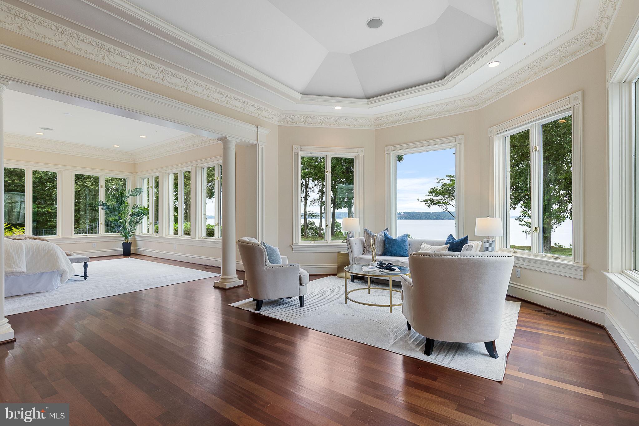 STONE MANOR - Residential