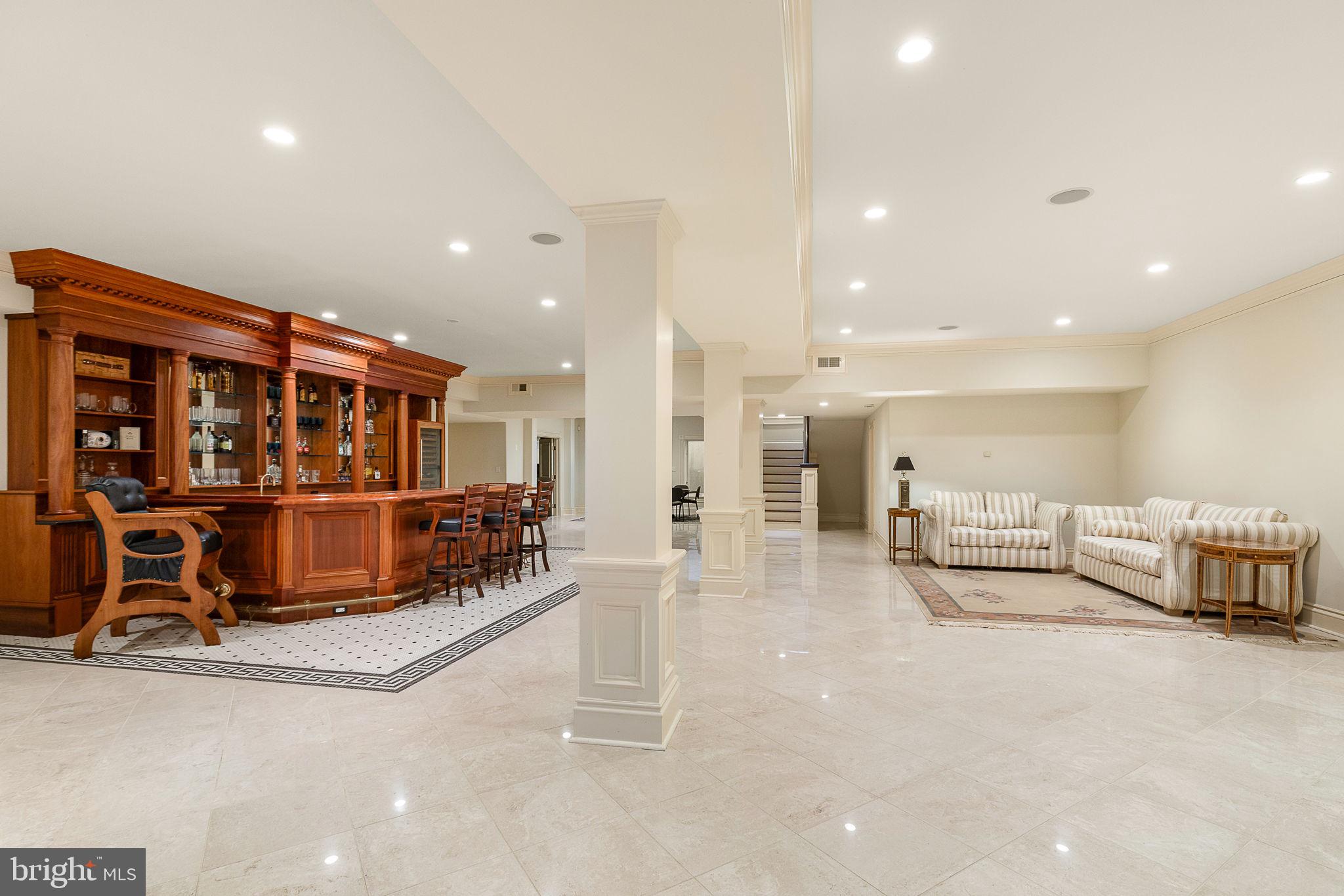 STONE MANOR - Residential